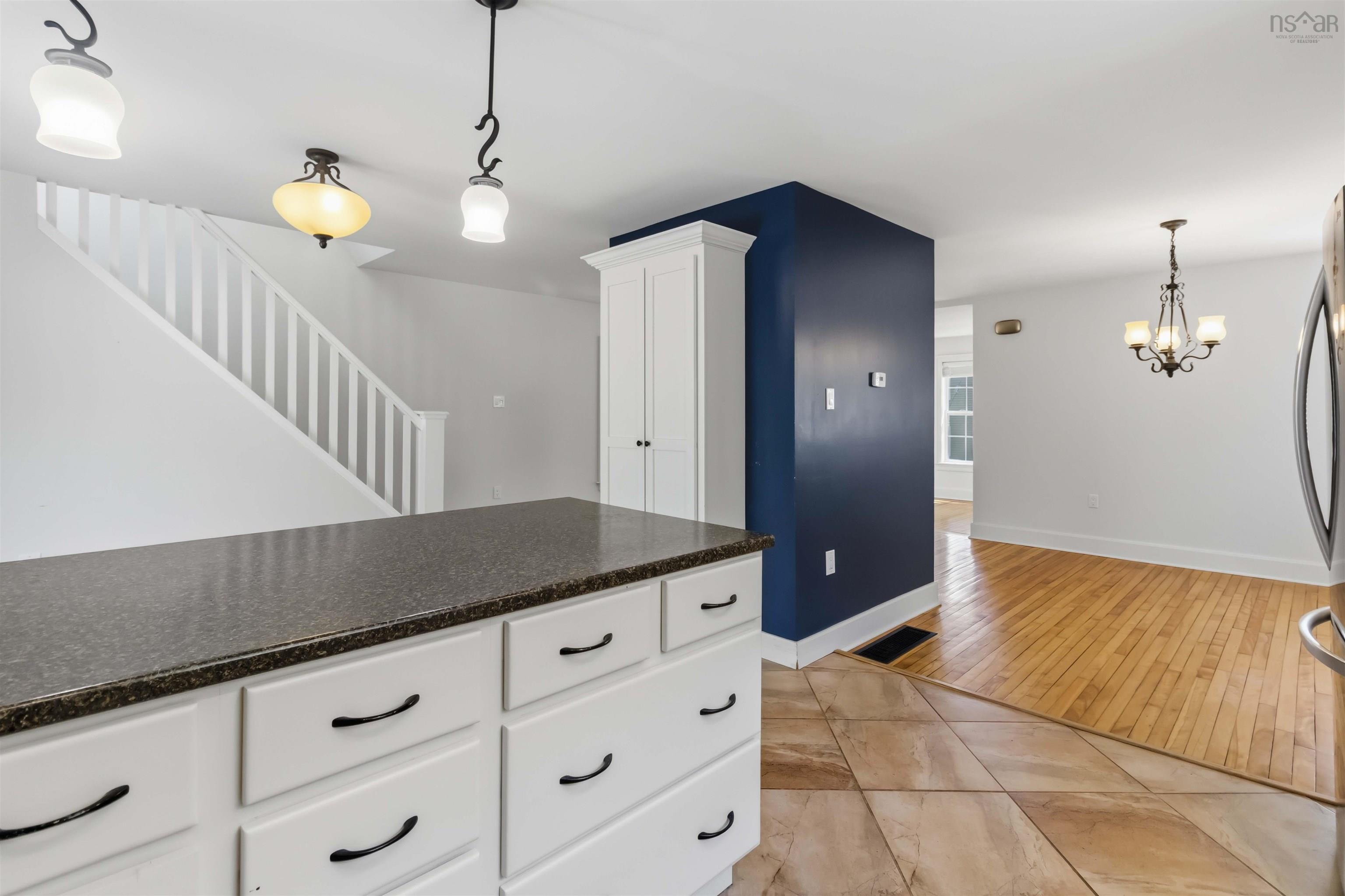 View image 19
