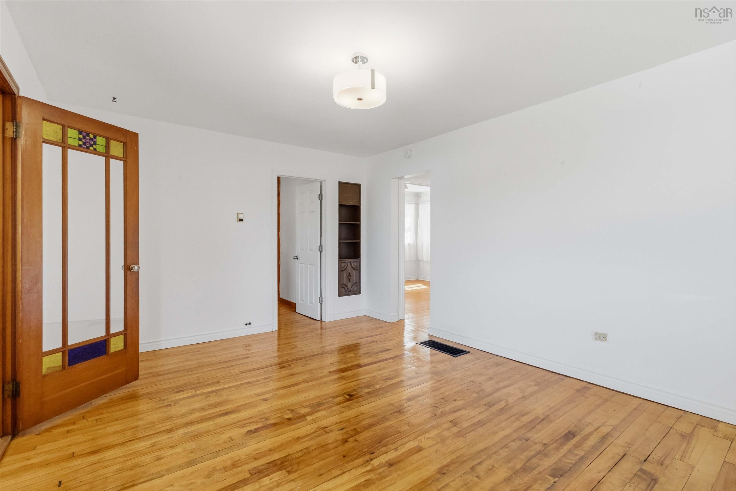 View image 11