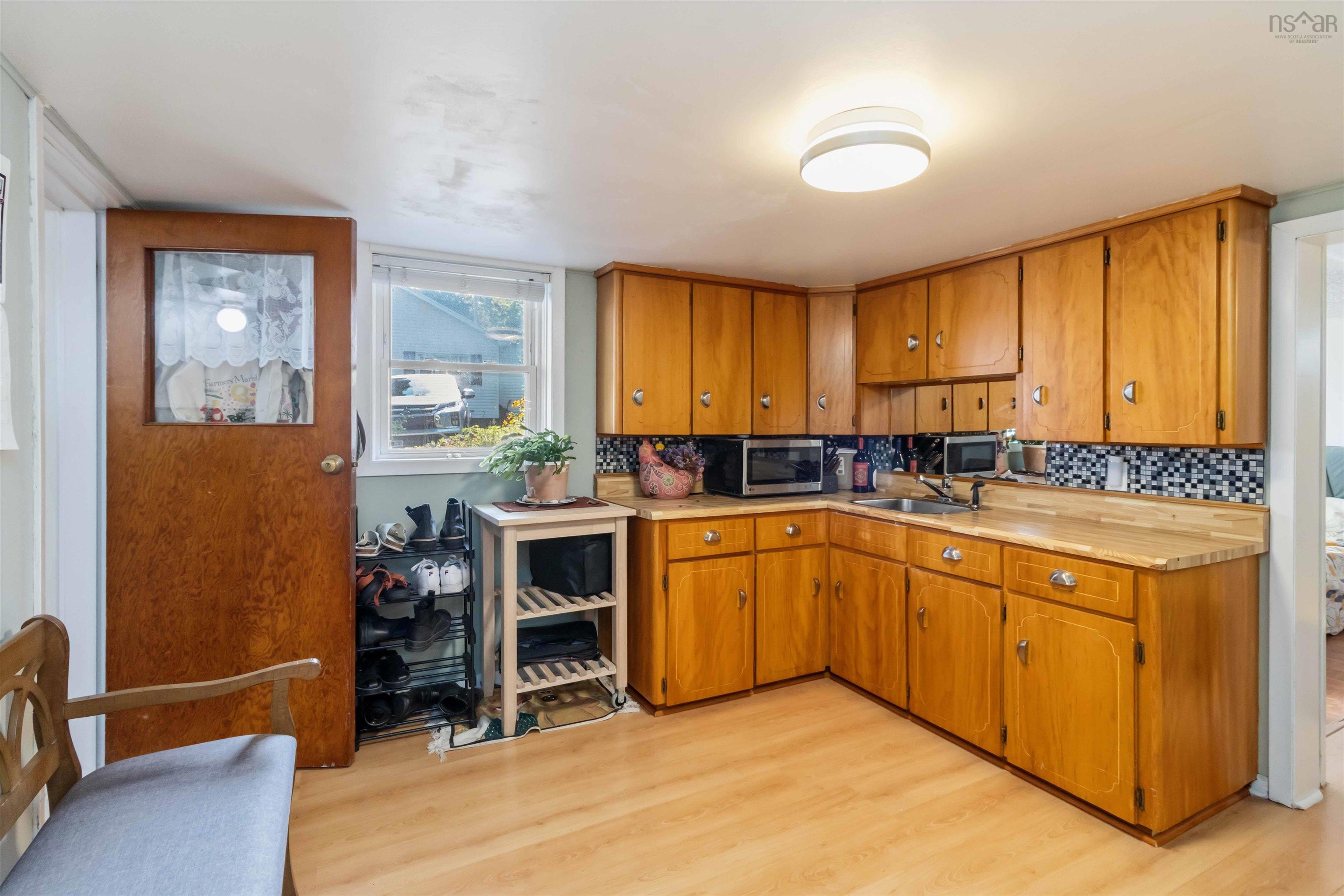 View image 18