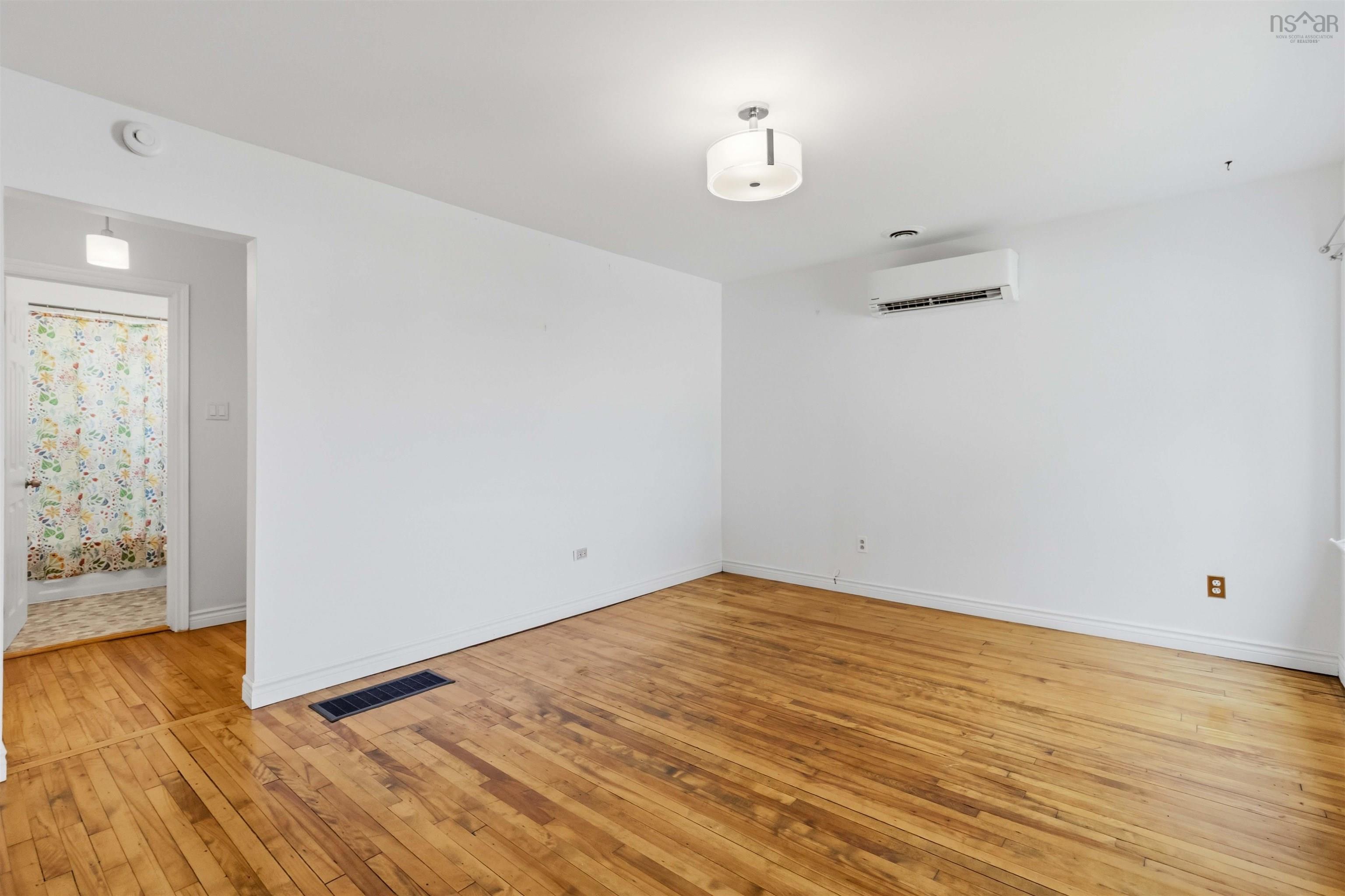 View image 8