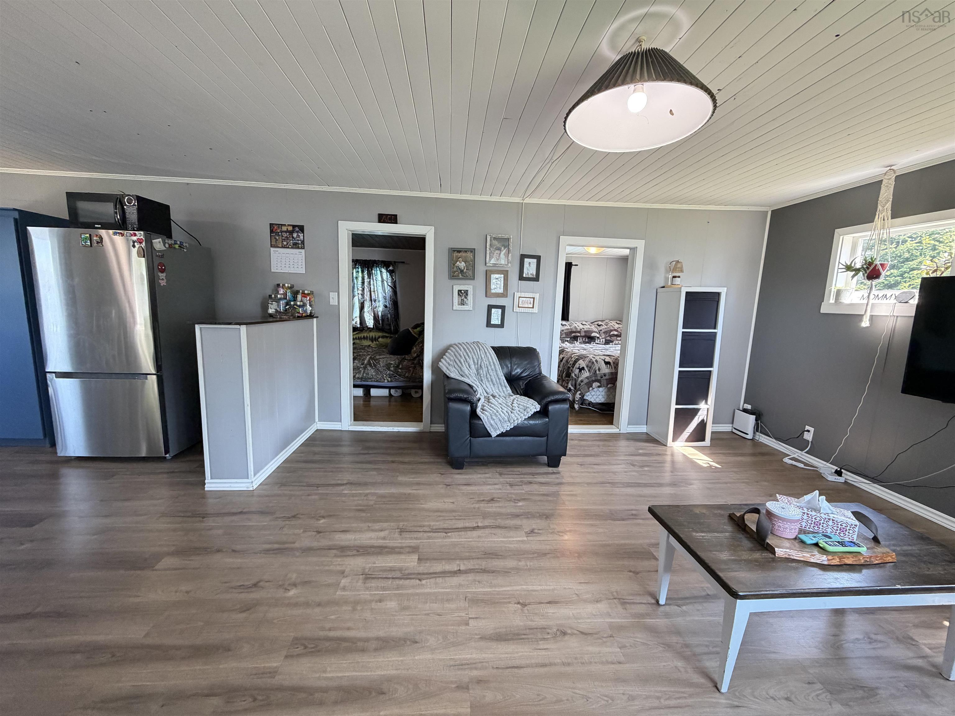 View image 18