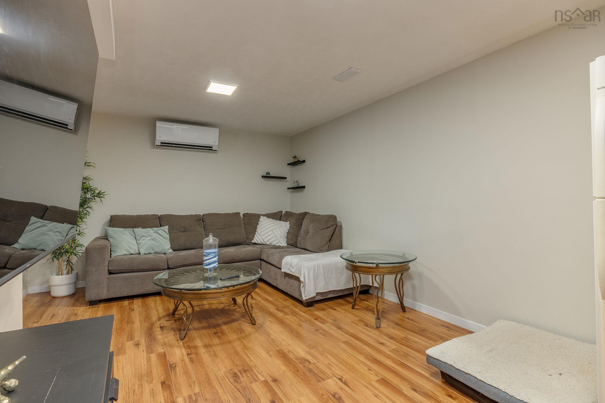 View image 21