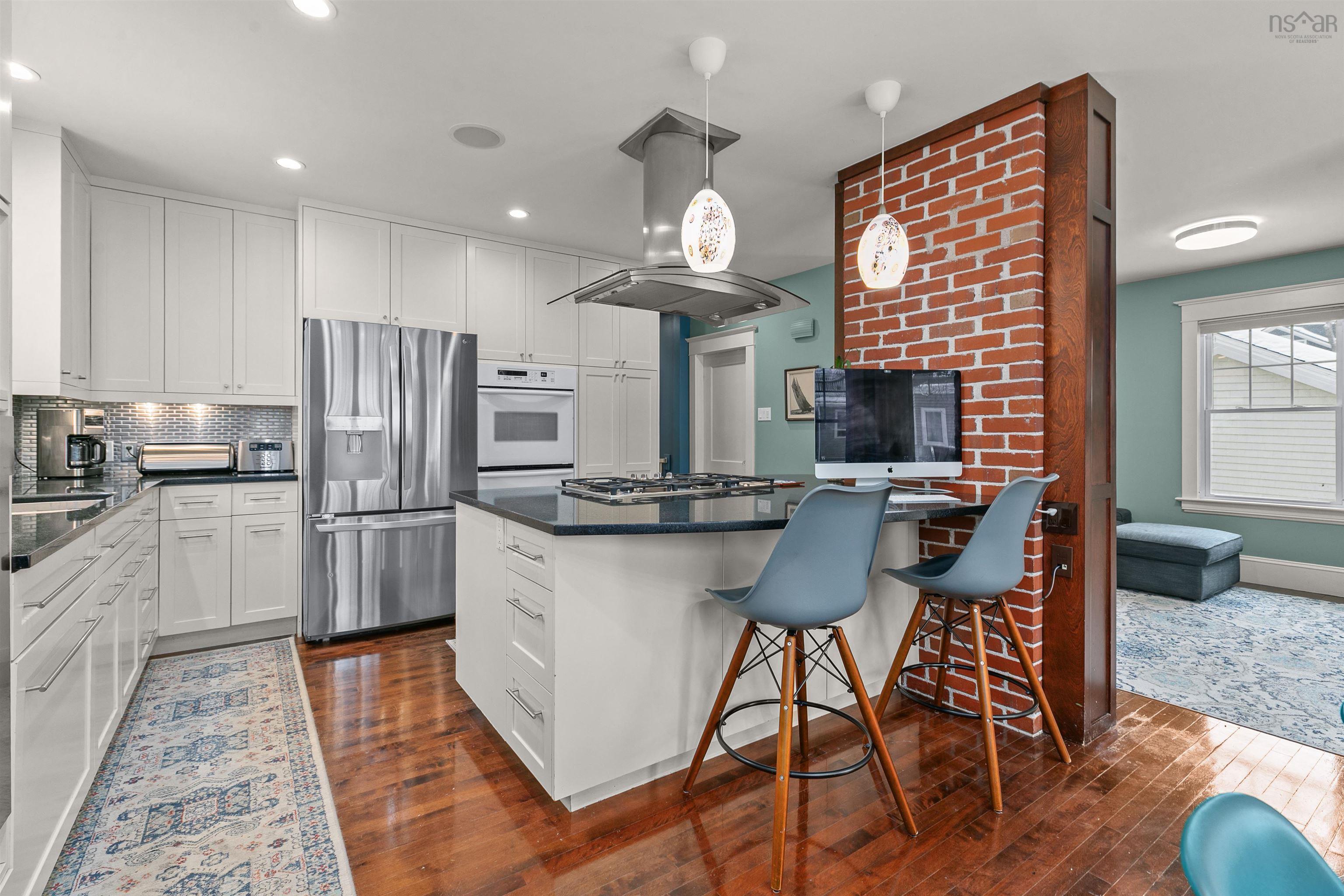 View image 18