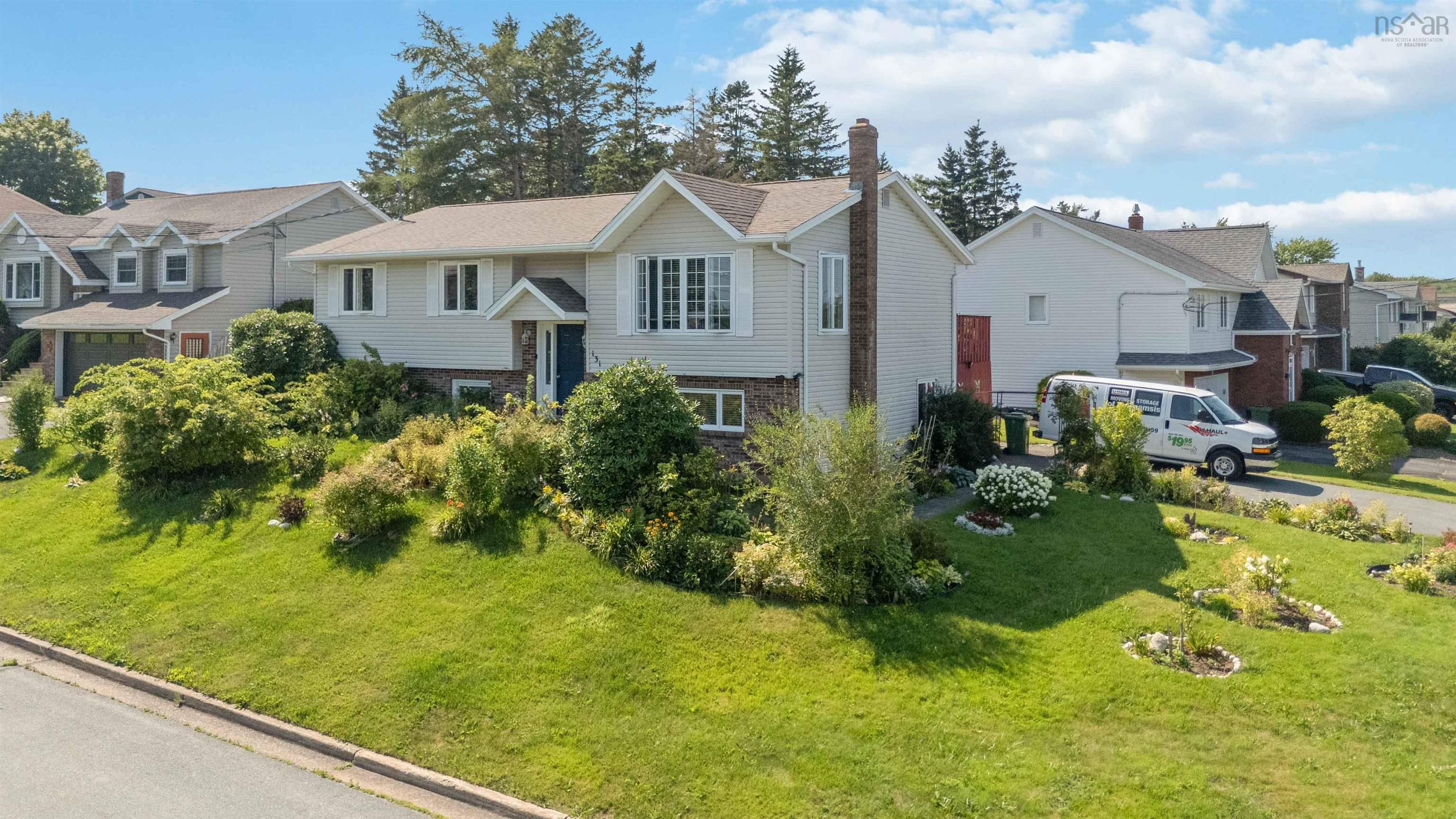 Thumbnail image for 131 Pinewood Crescent MLS<sup>®</sup> 202620238