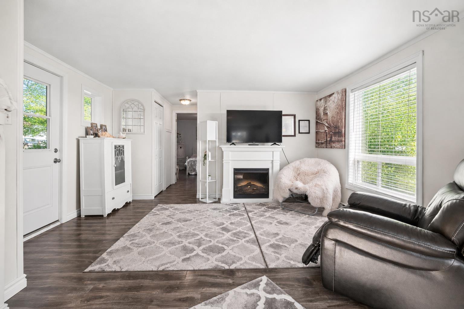View image 11