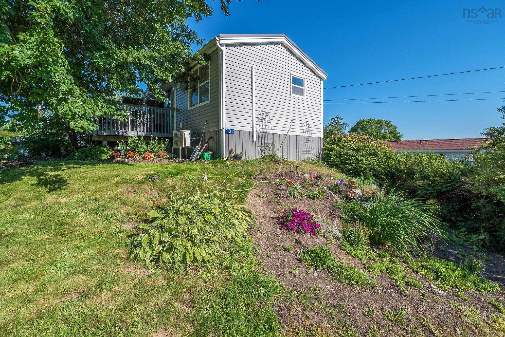 View image 17