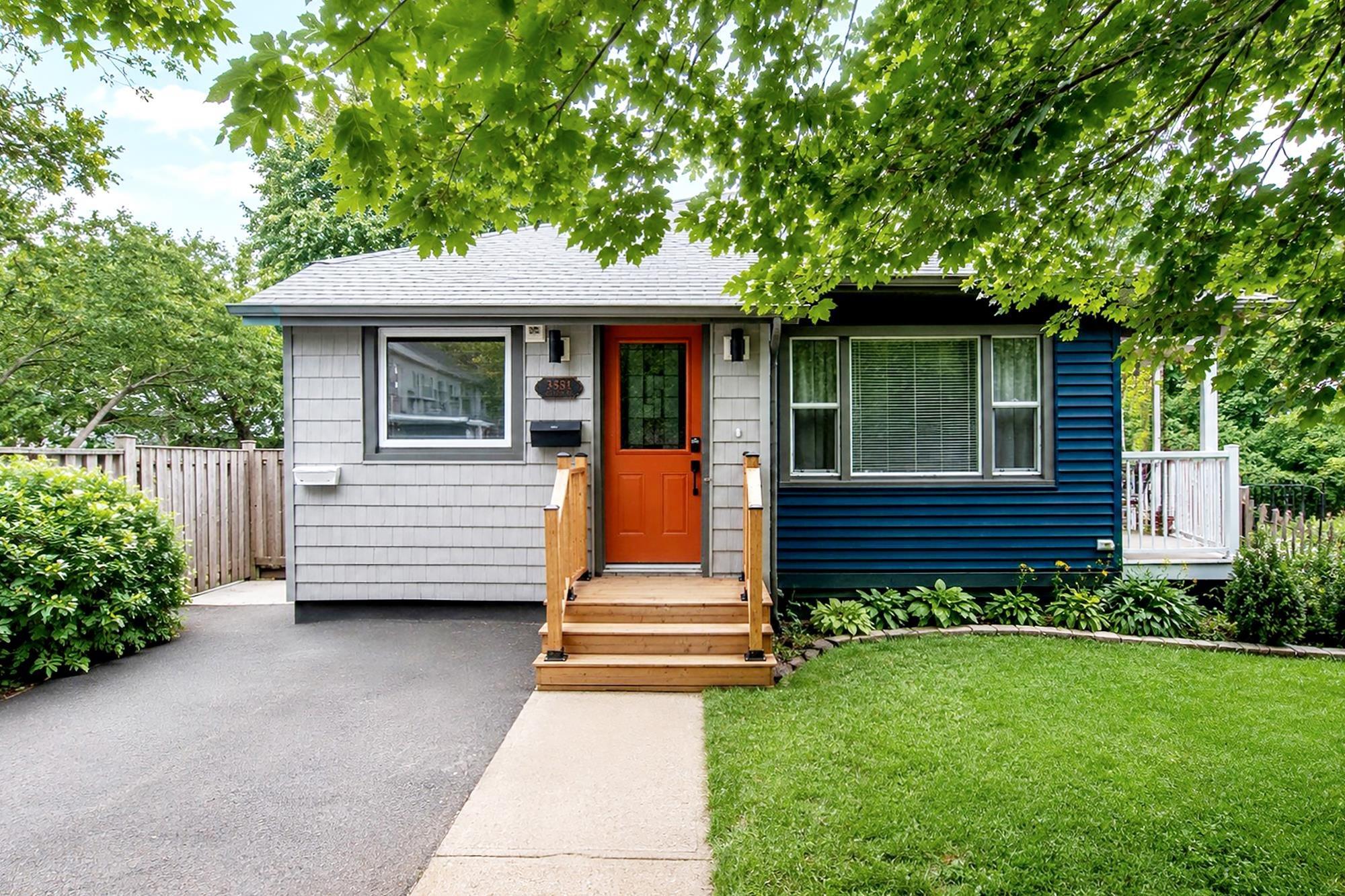 Thumbnail image for 3581 Acadia Street MLS<sup>®</sup> 202620287