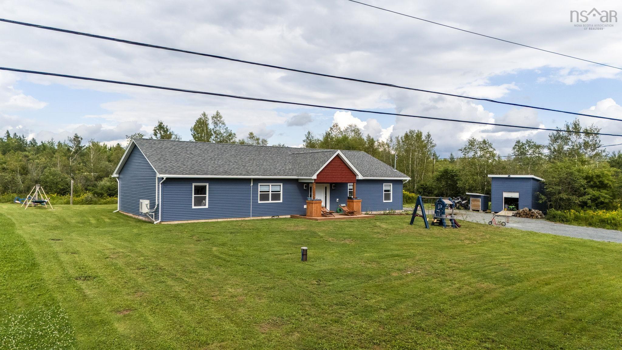 Thumbnail image for 215 Grono Road MLS<sup>®</sup> 202620316