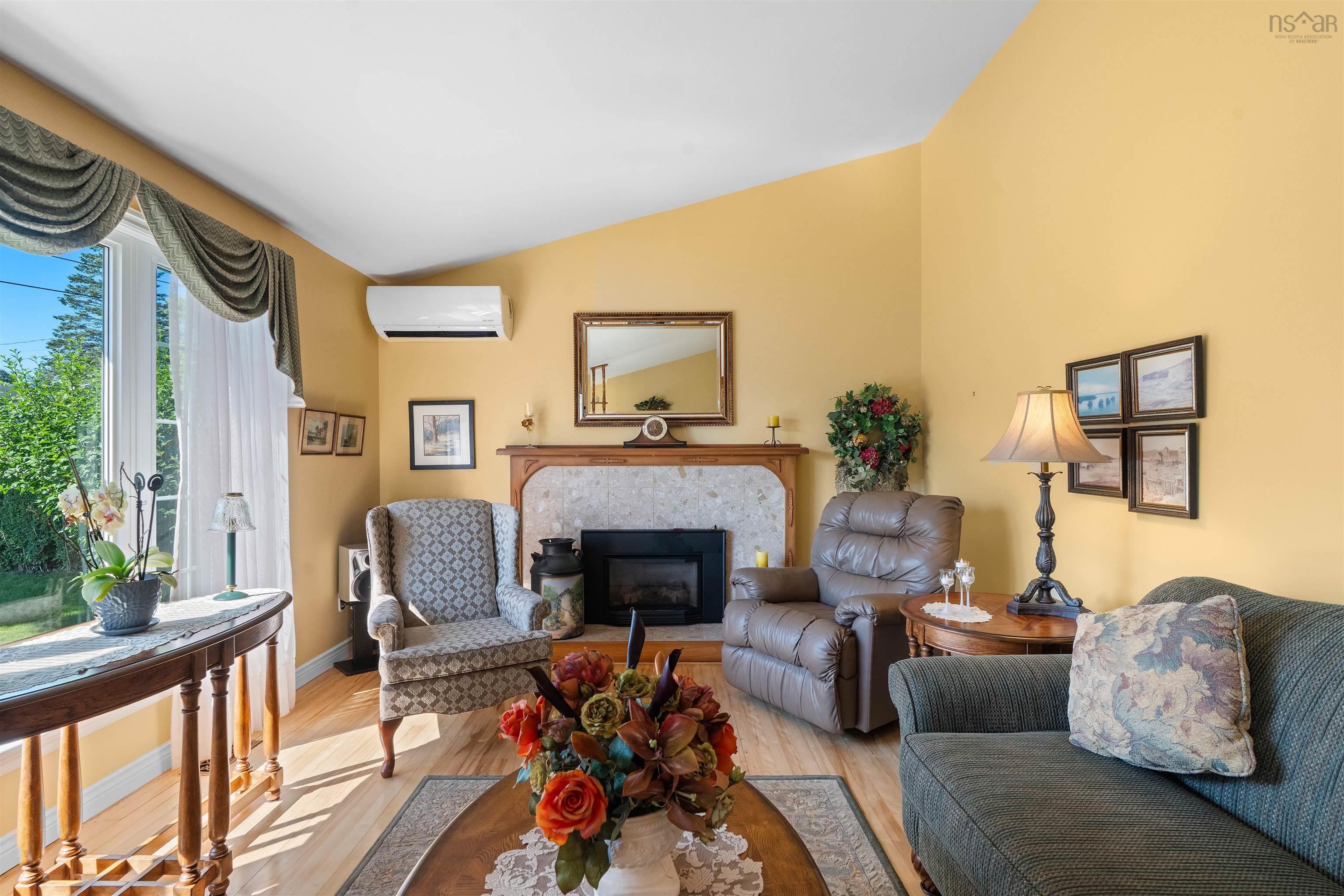 View image 17