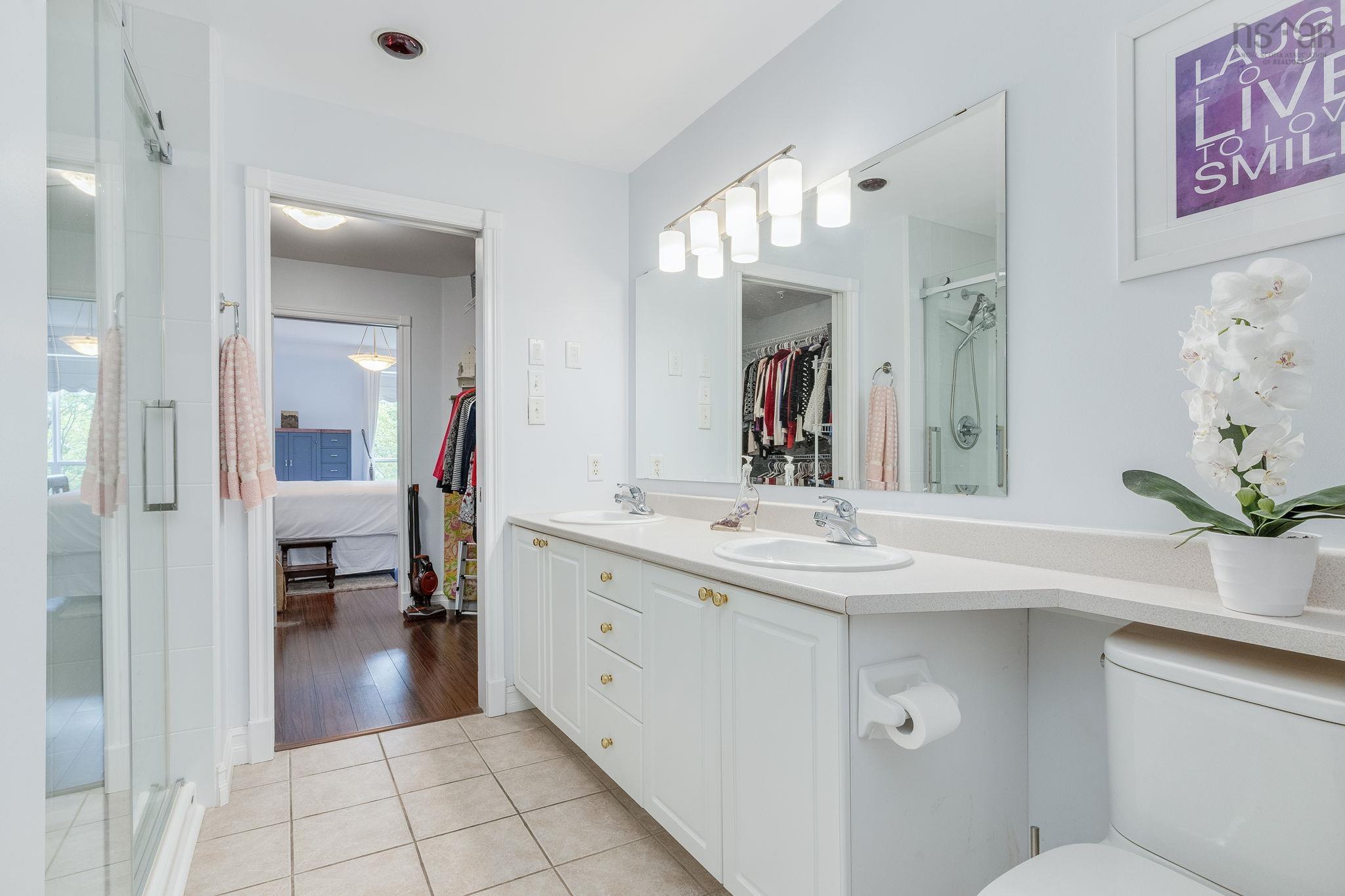View image 17