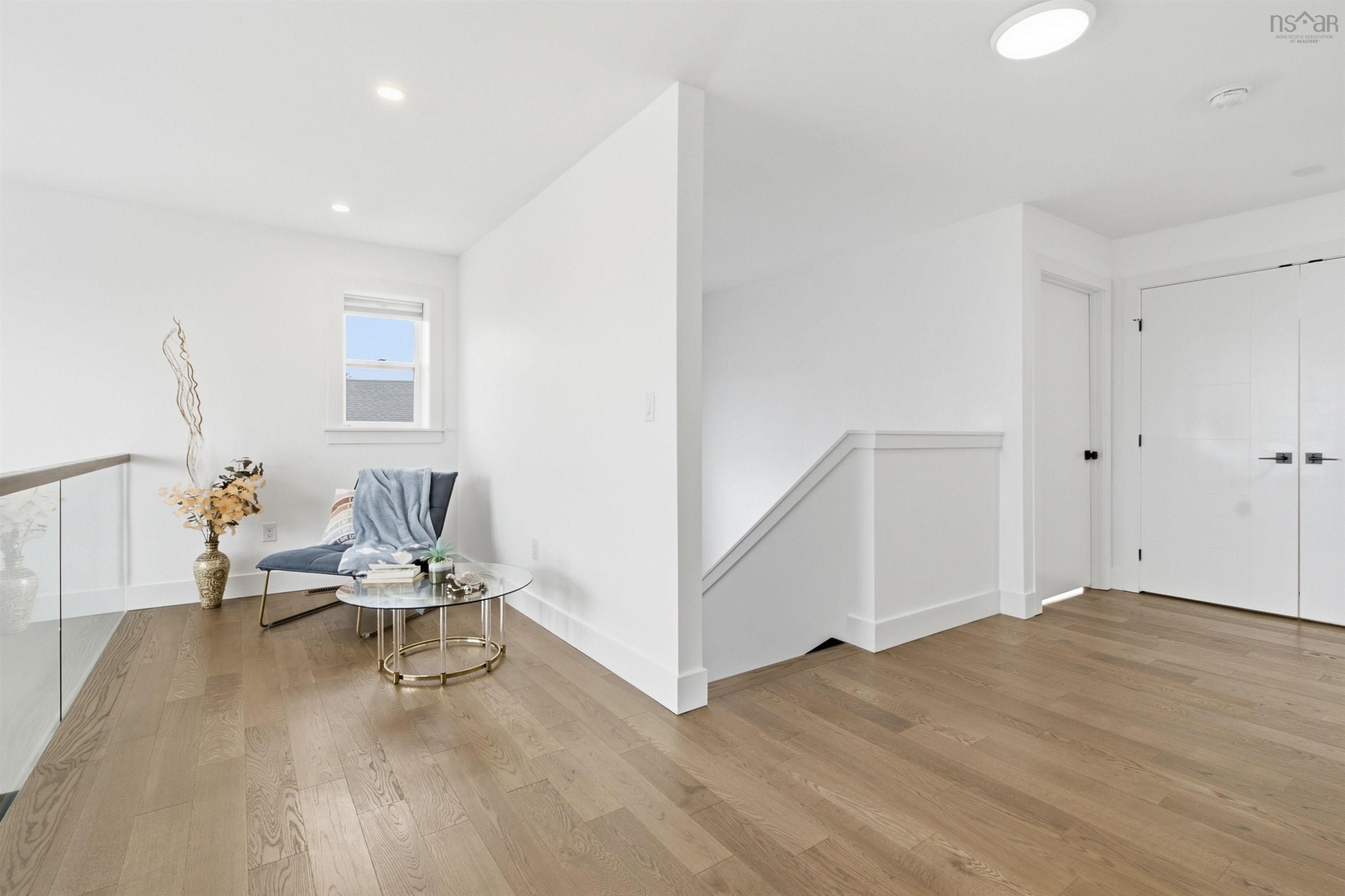 View image 18