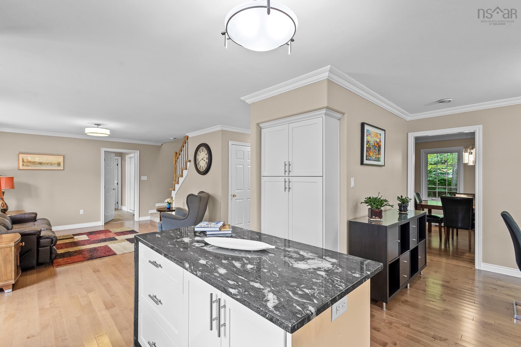 View image 9