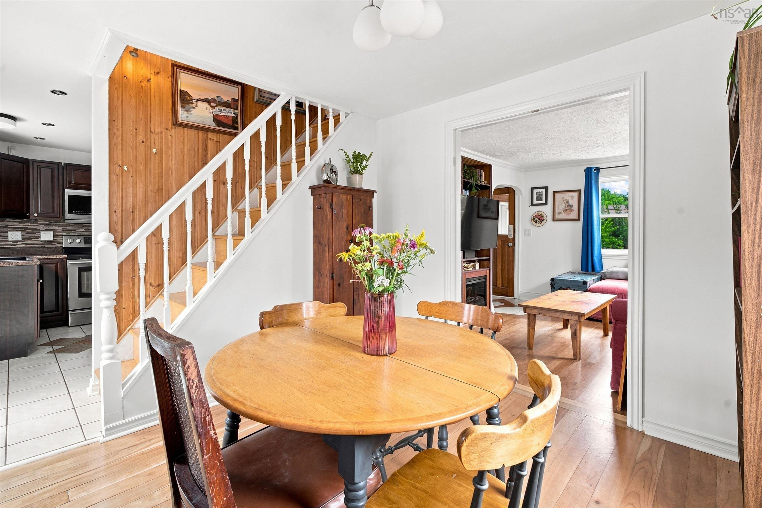 View image 11