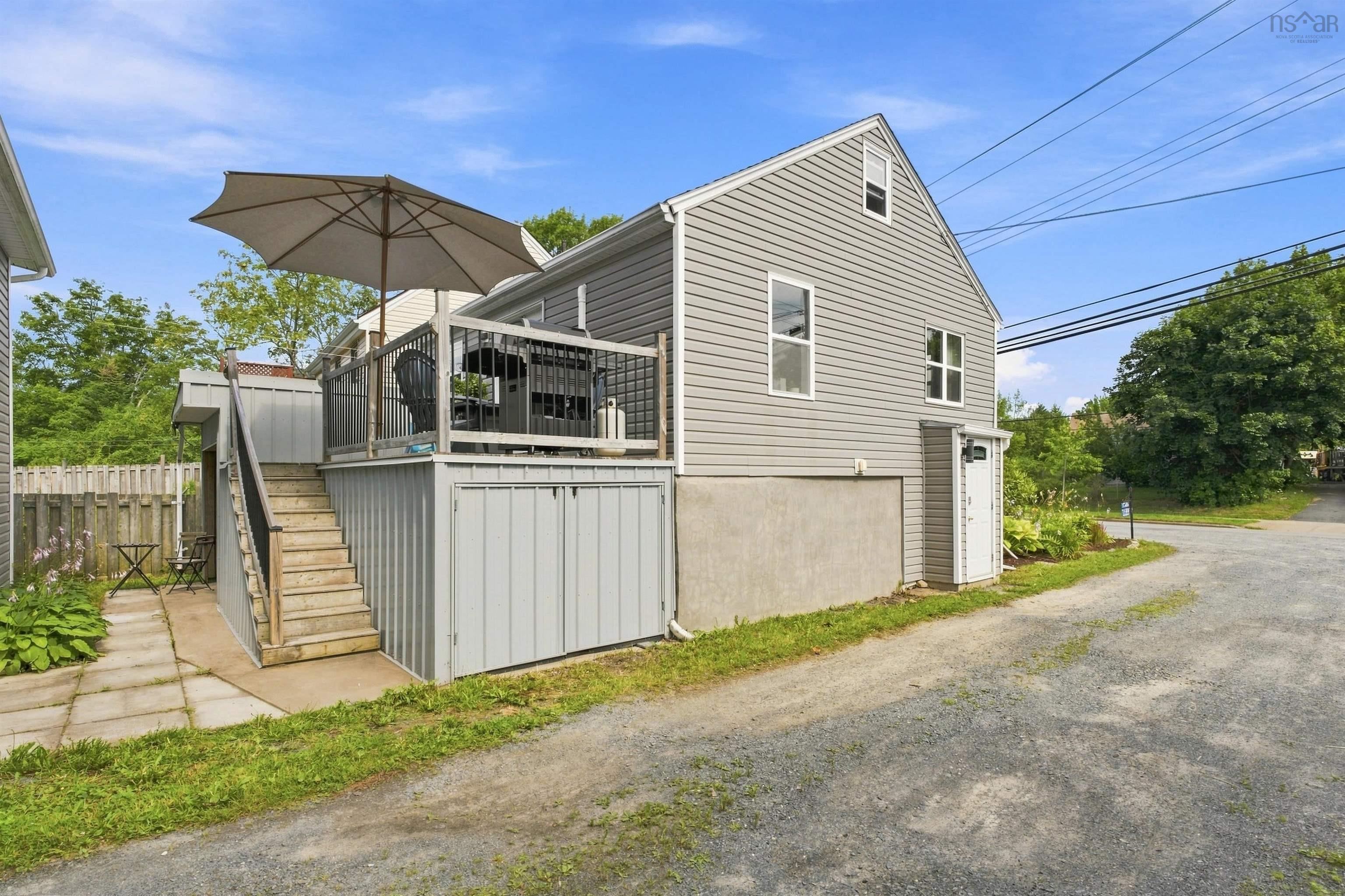 View image 18
