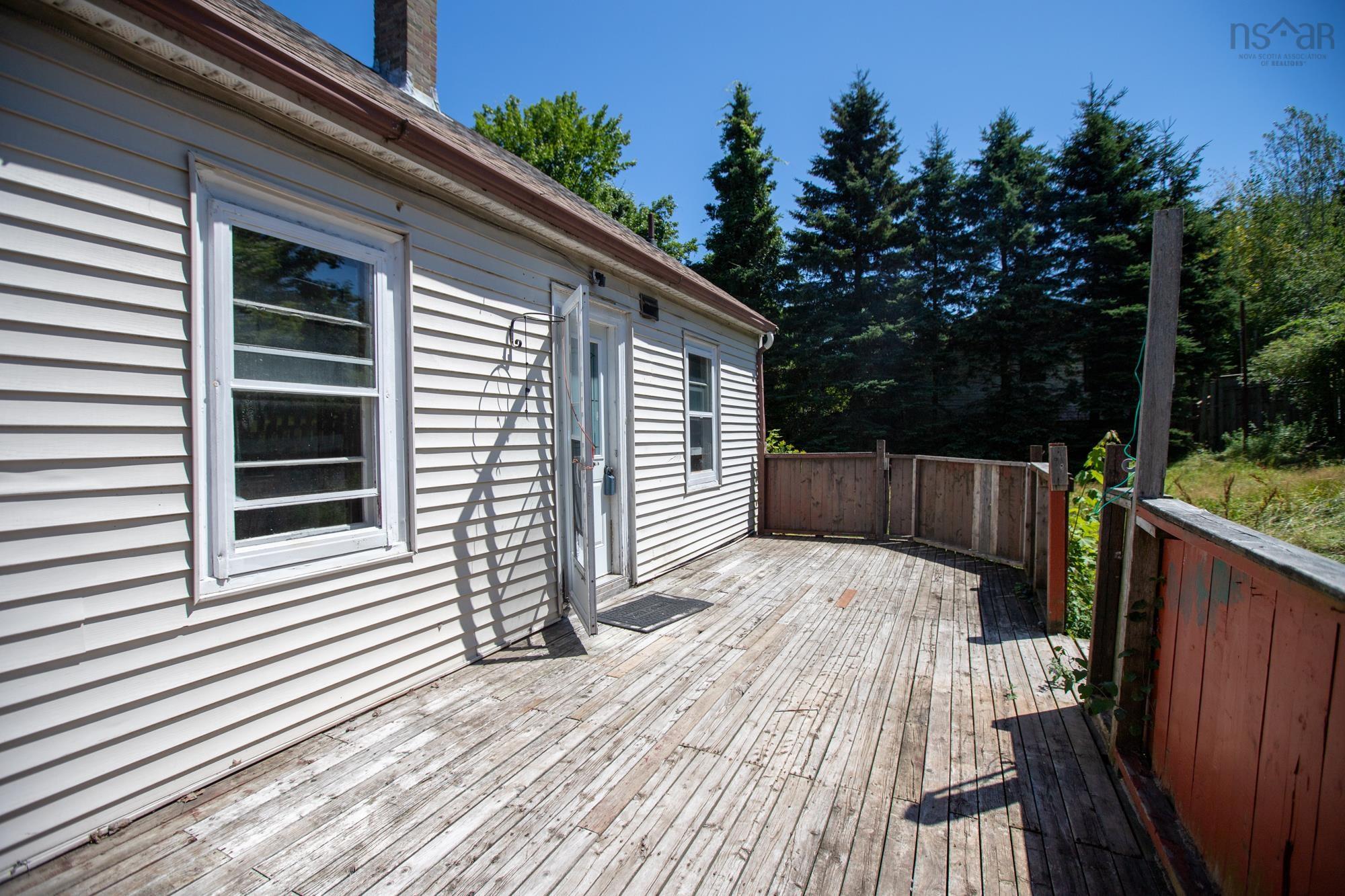 View image 18