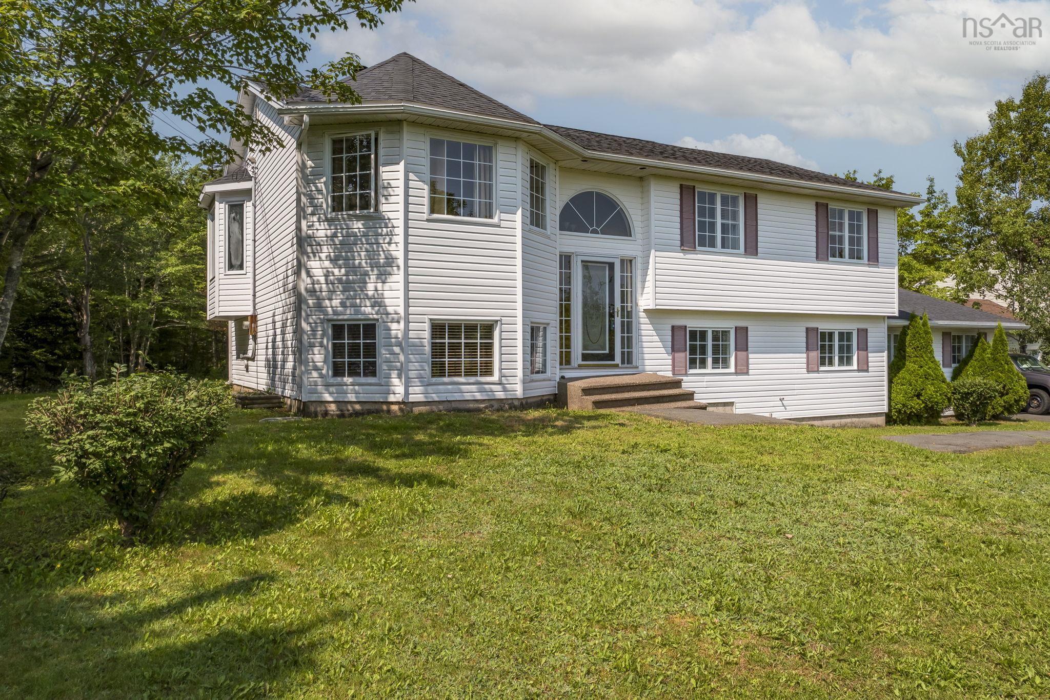 Thumbnail image for 214 Hemlock Drive MLS<sup>®</sup> 202620482