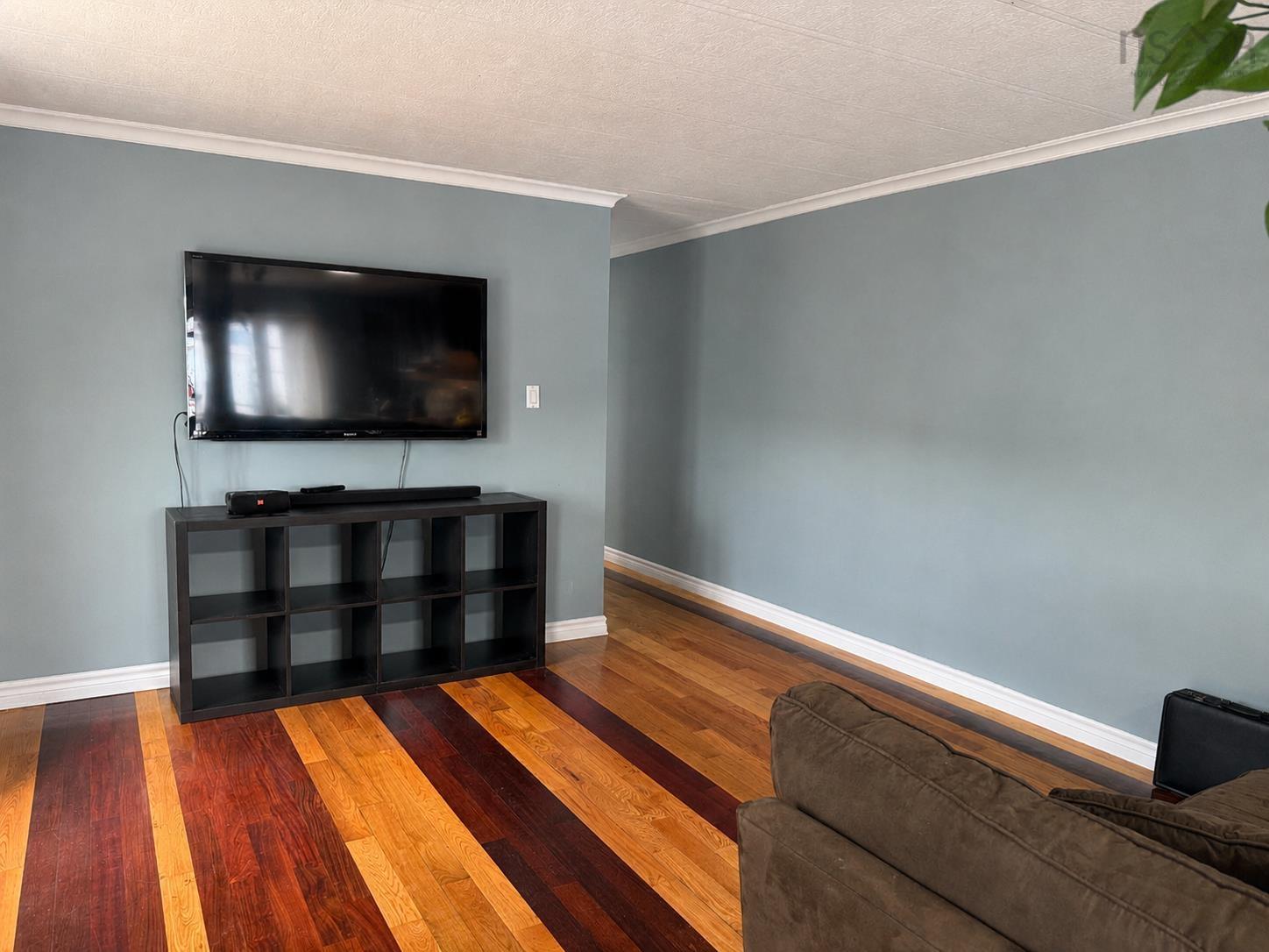 View image 9