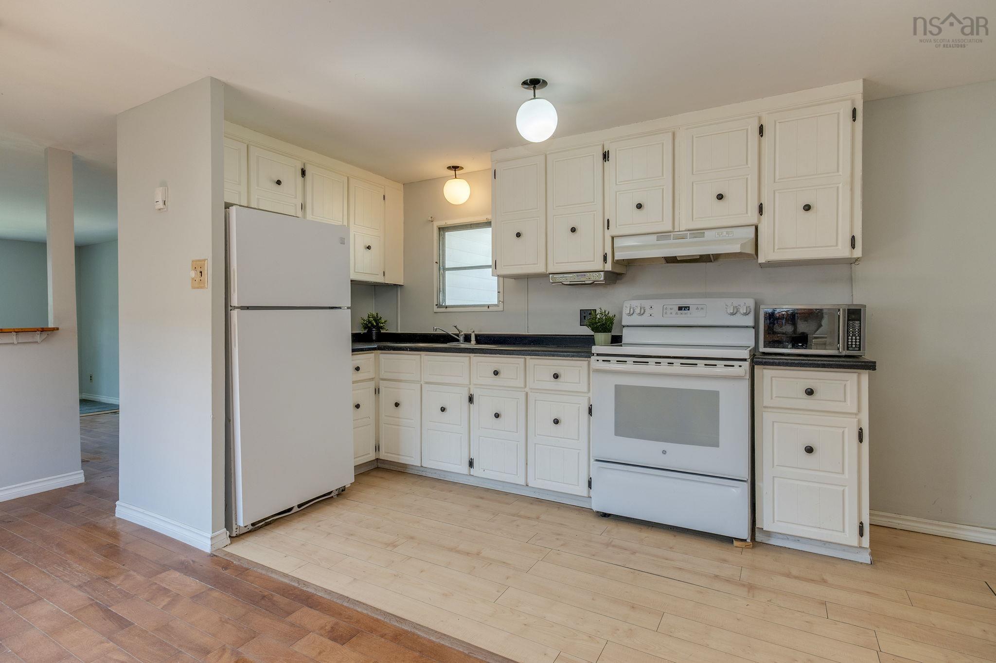 View image 12
