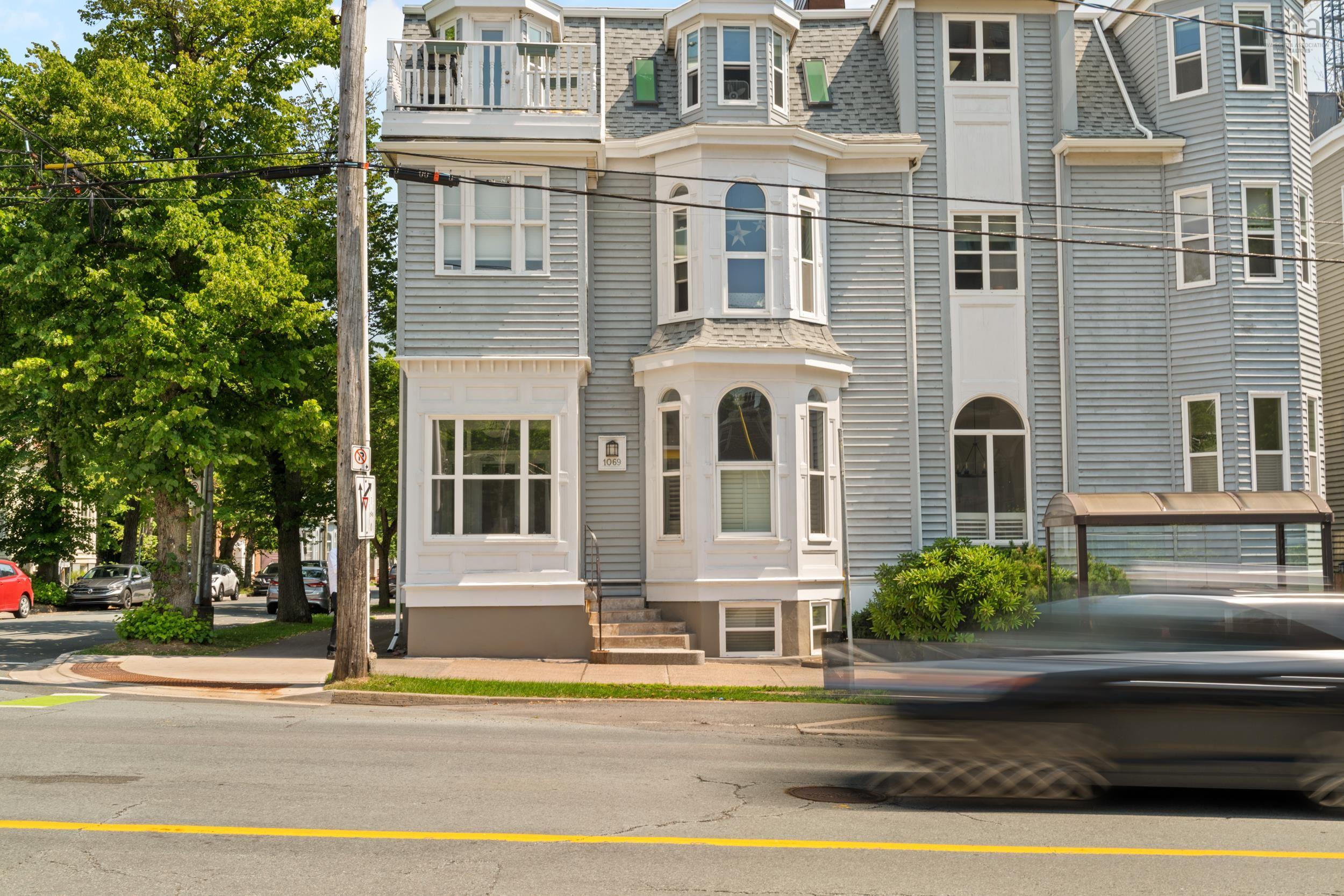 Thumbnail image for 1 1069 South Park Street MLS<sup>®</sup> 202620511