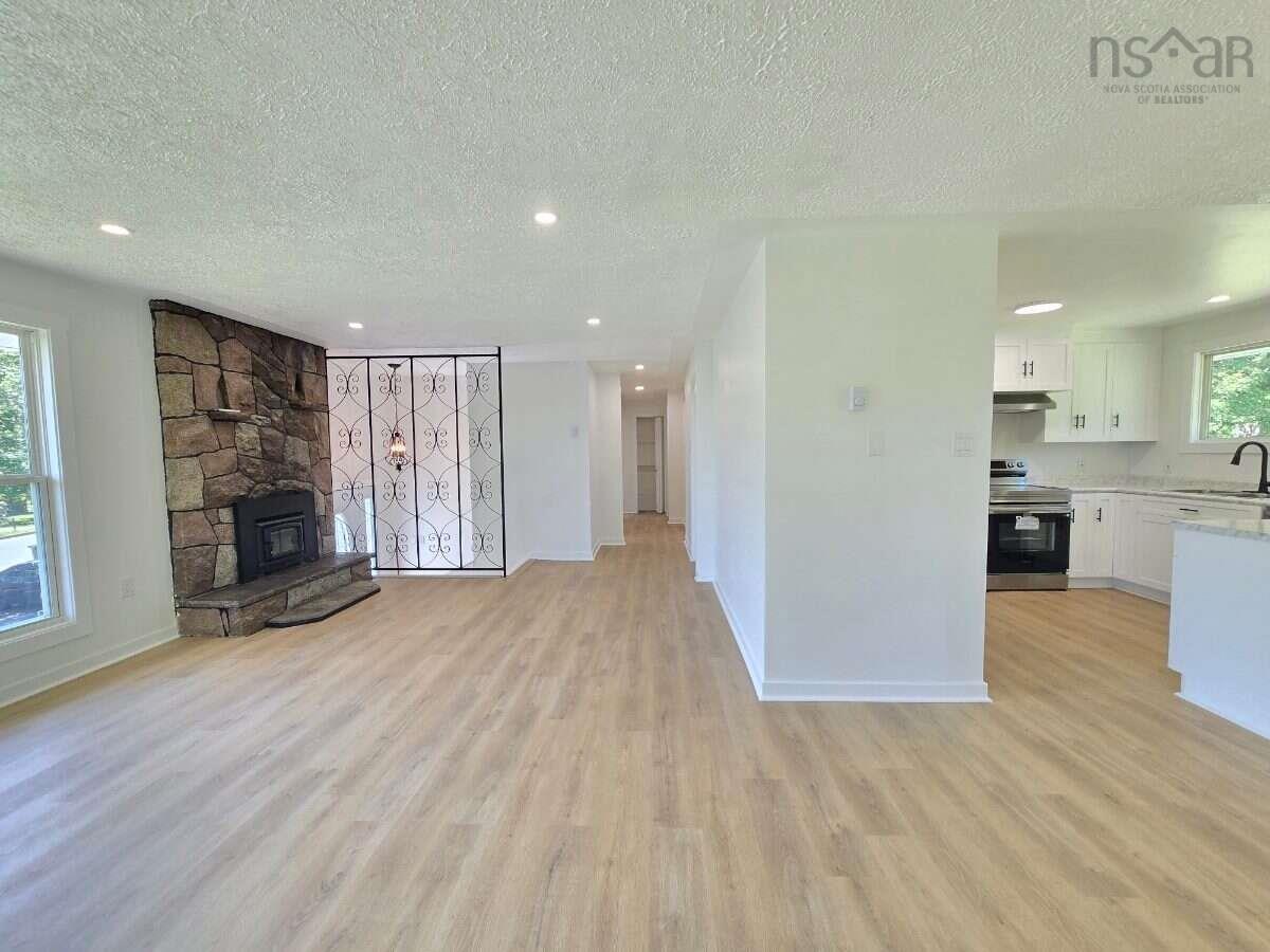 View image 12