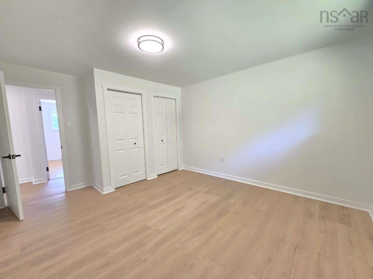 View image 18