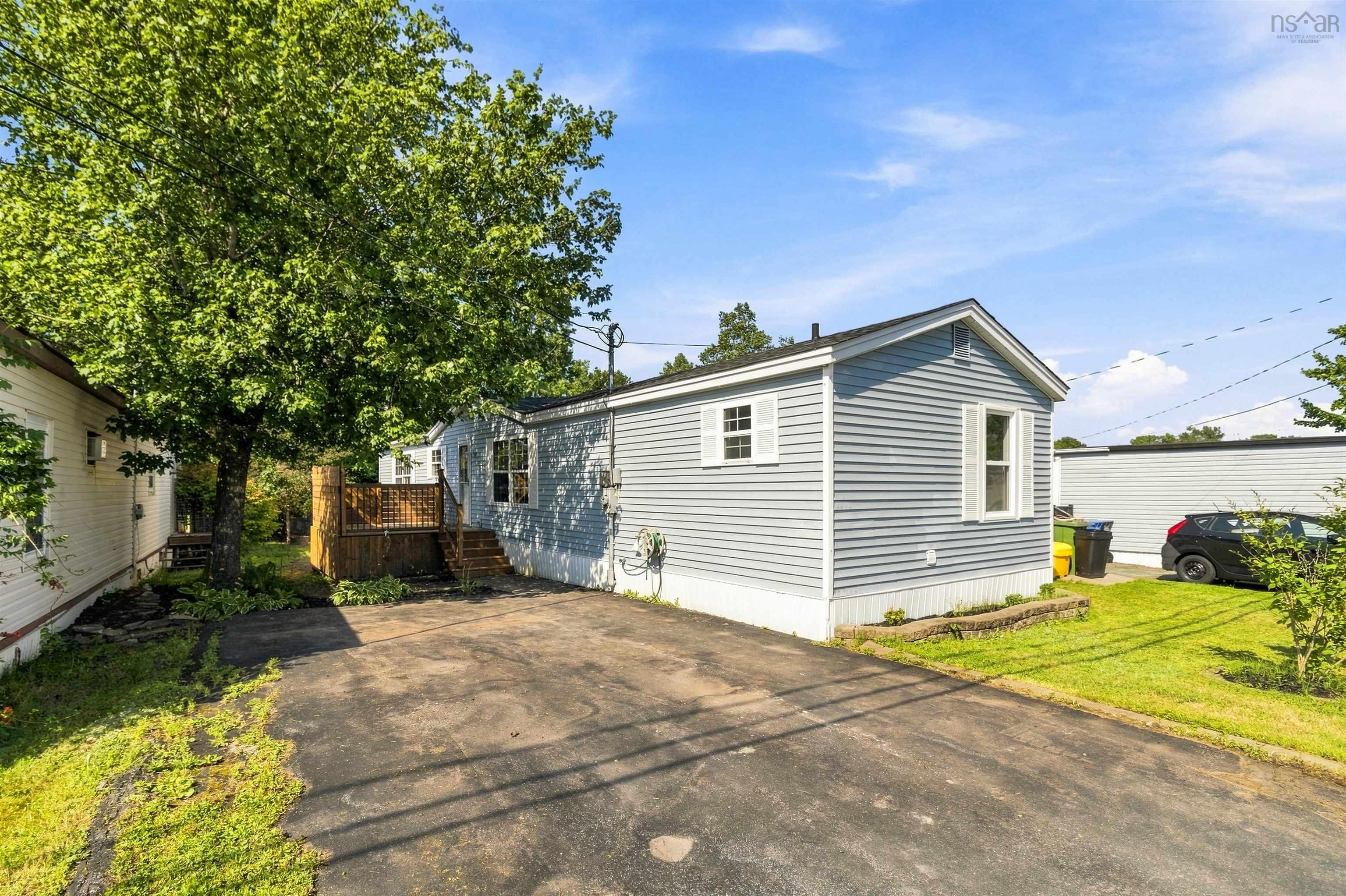 Thumbnail image for 175 Hilltop Drive MLS<sup>®</sup> 202620559