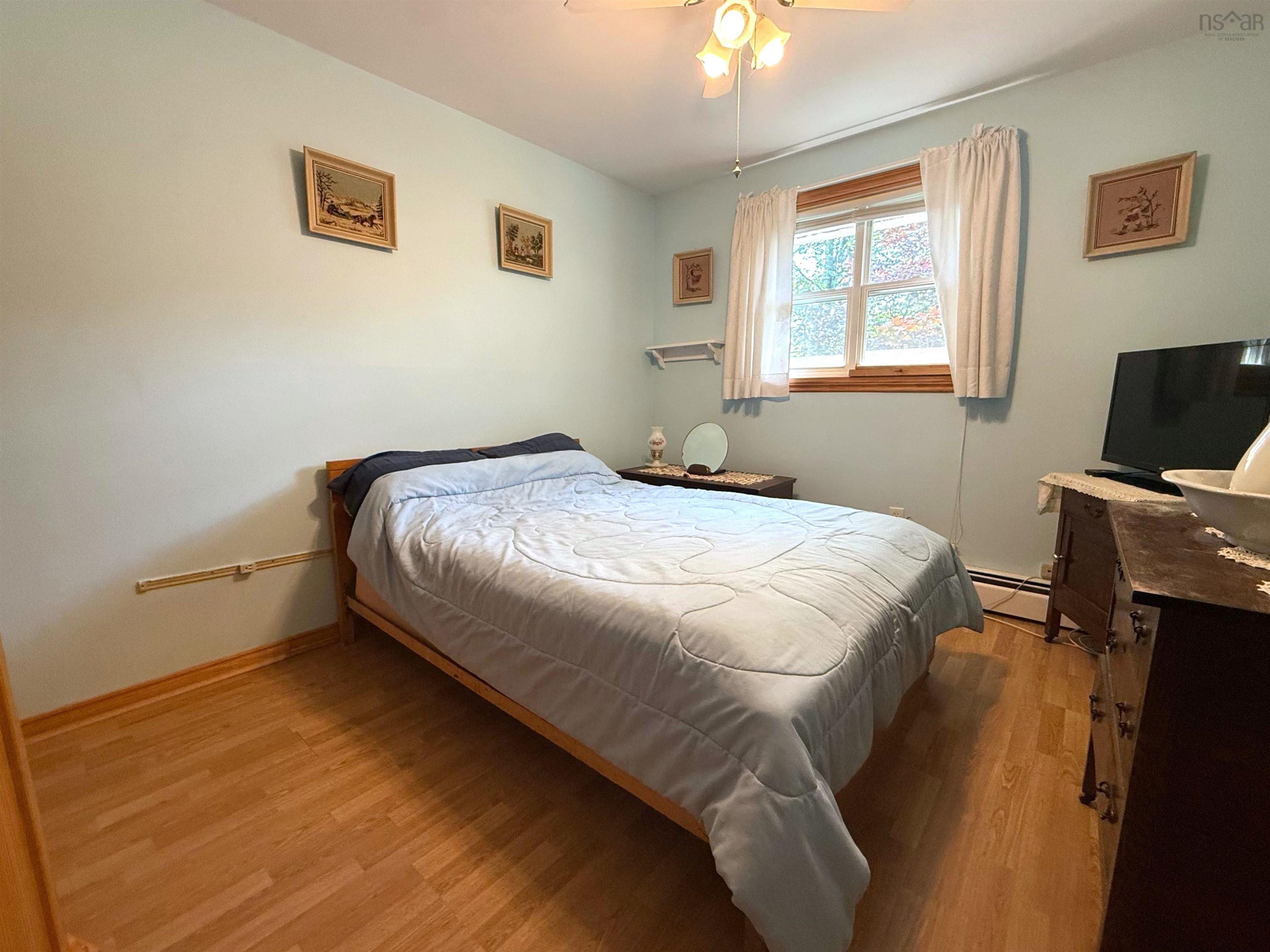 View image 12