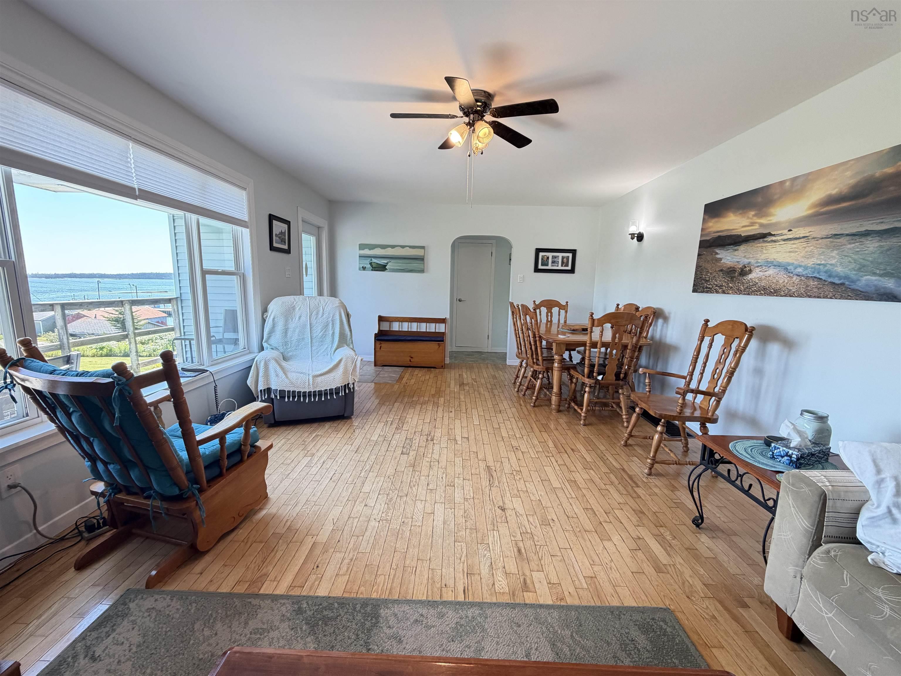 View image 12