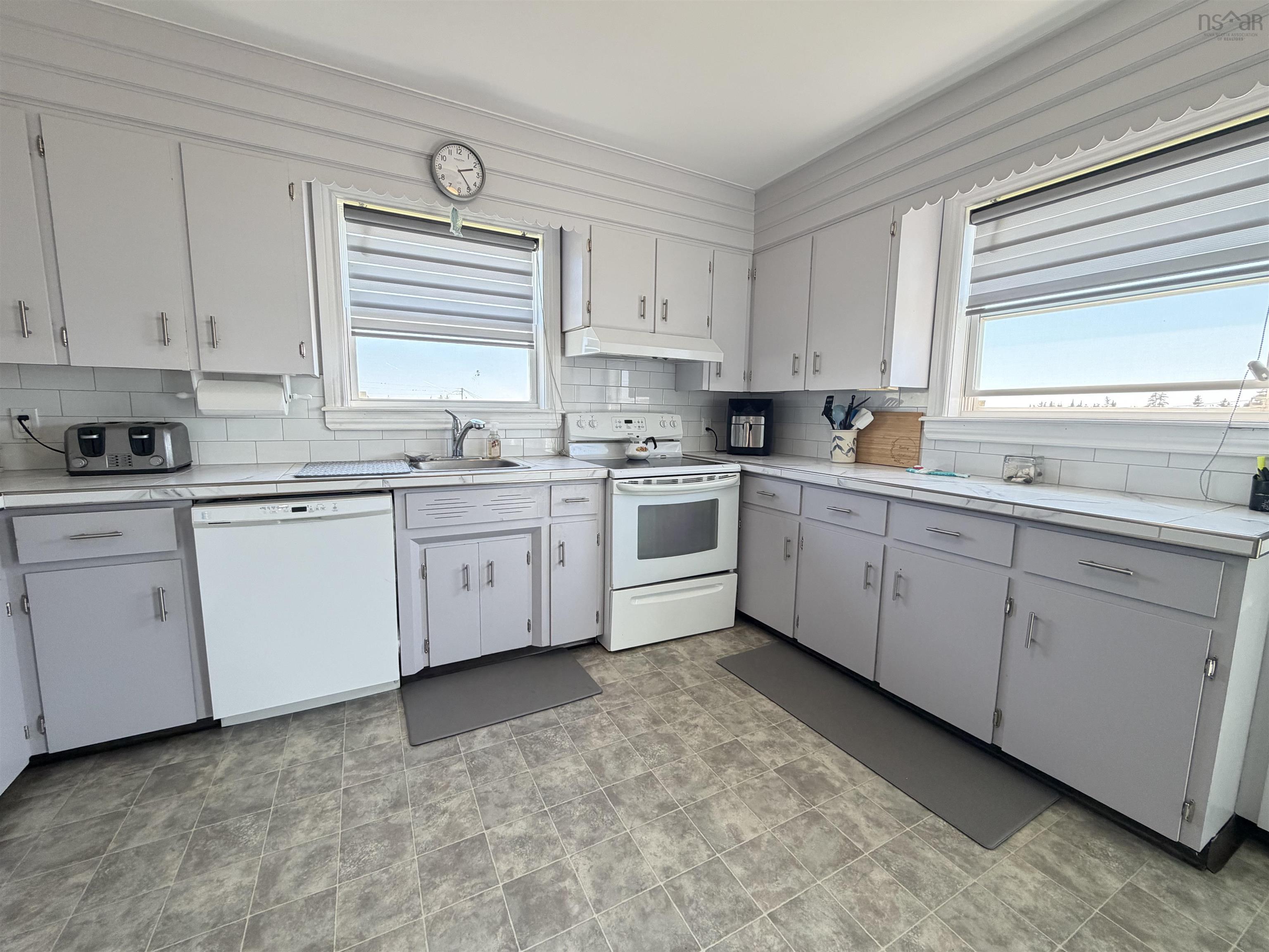 View image 17