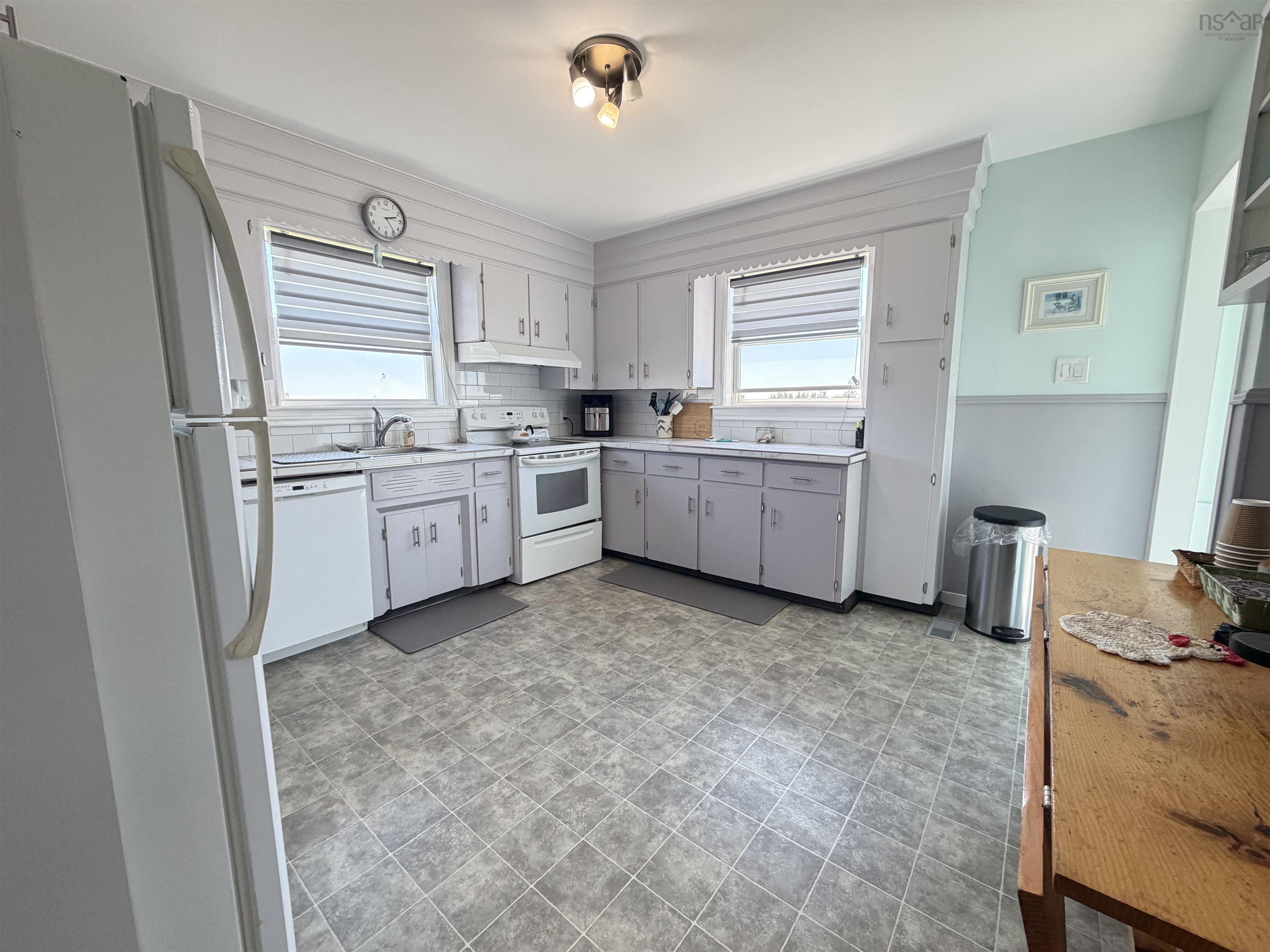View image 16