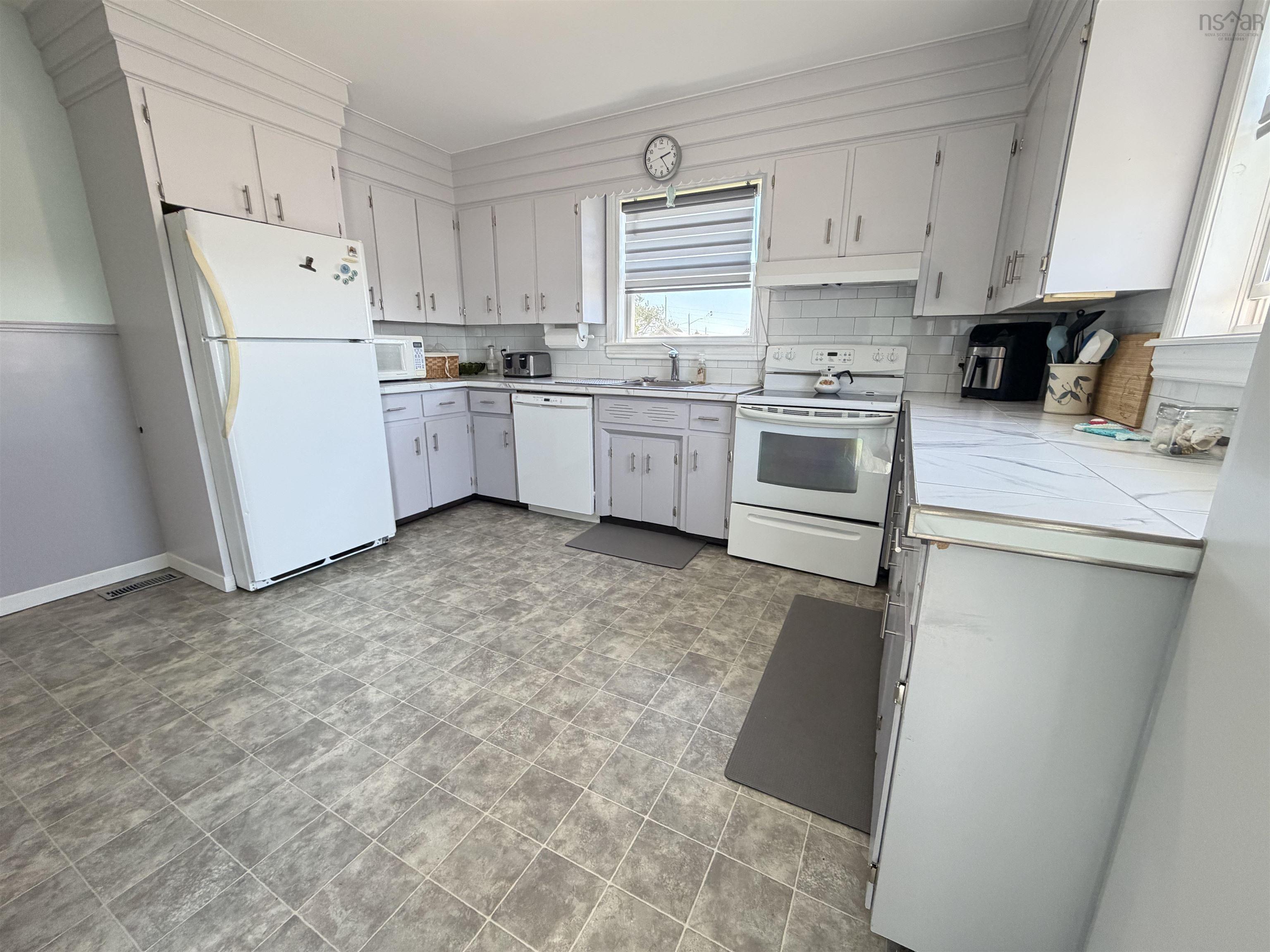 View image 19