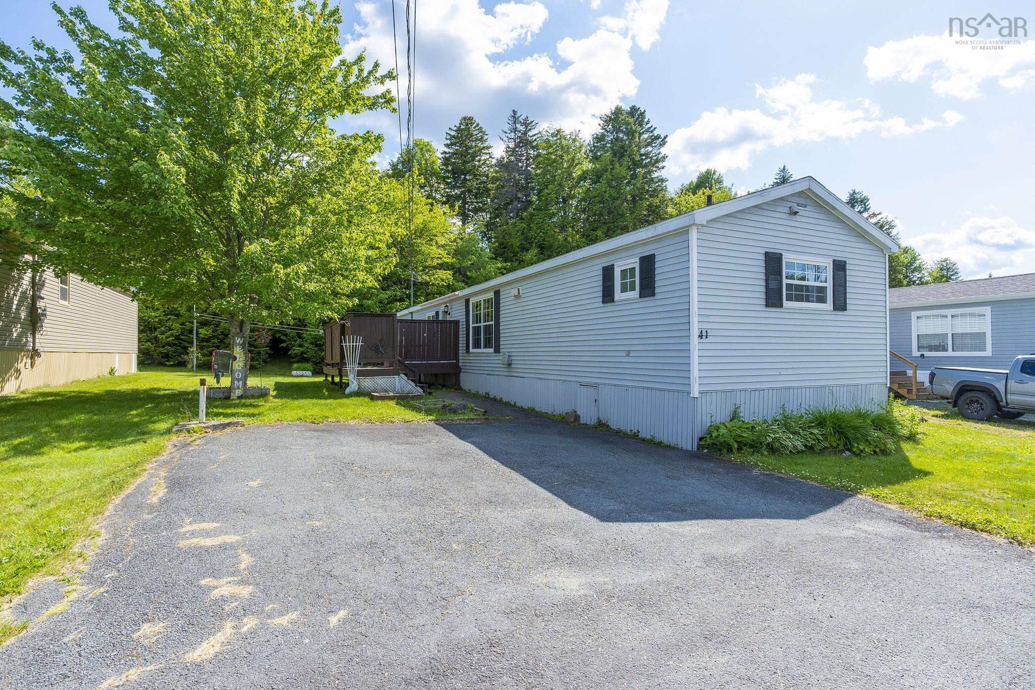 Thumbnail image for 41 Mountain View Drive MLS<sup>®</sup> 202620695