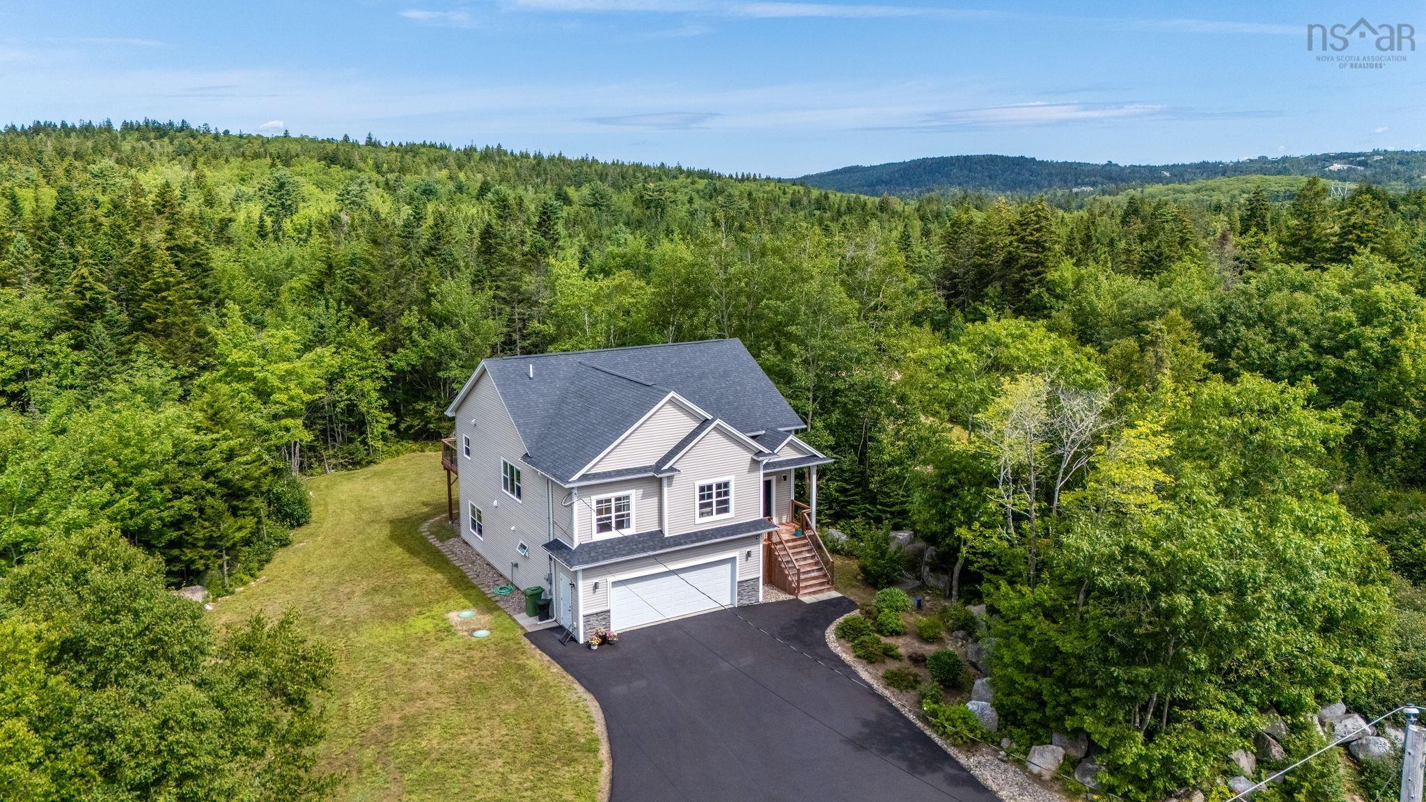 Thumbnail image for 7 Clearwood Court MLS<sup>®</sup> 202620733