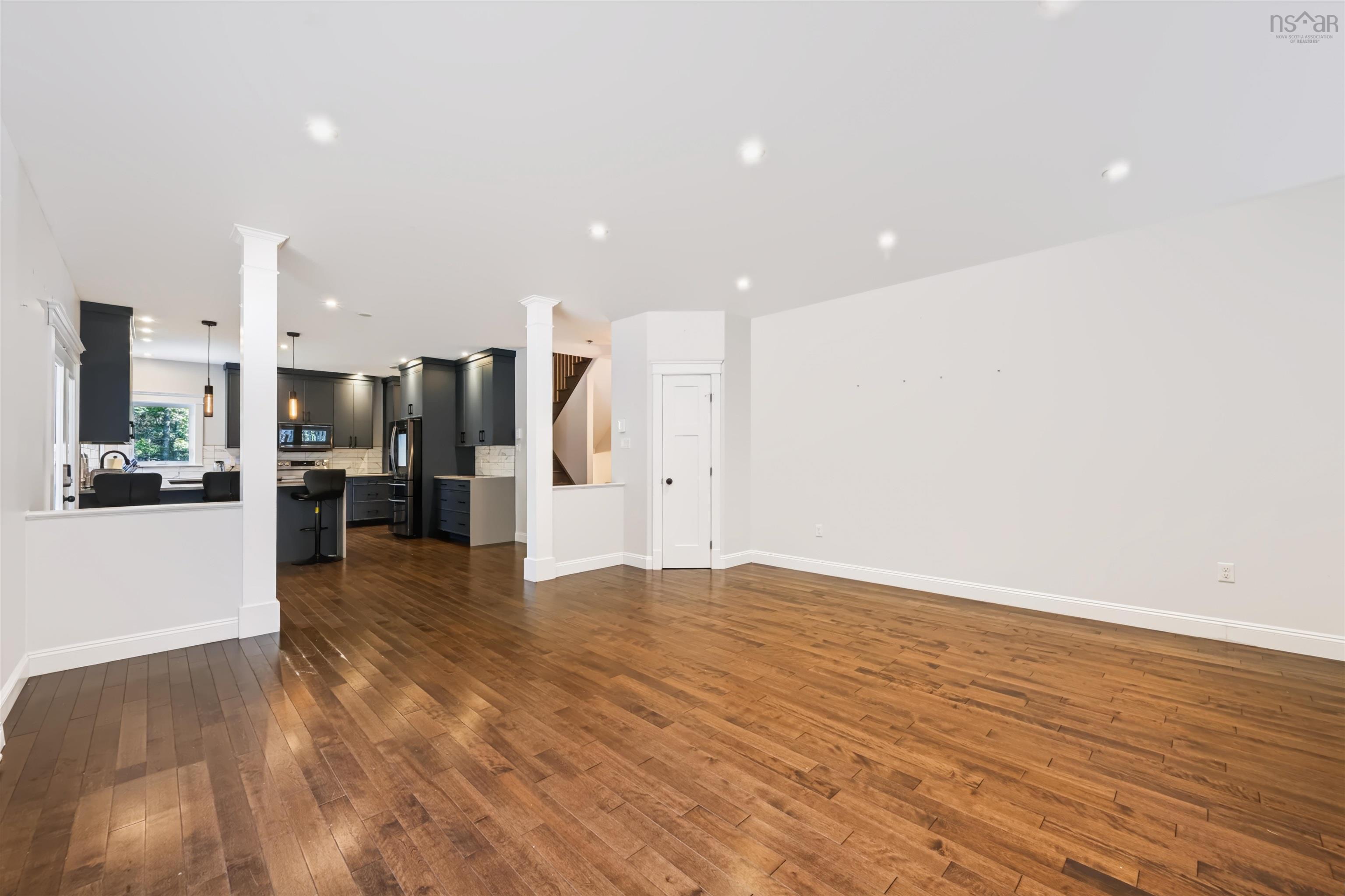 View image 17