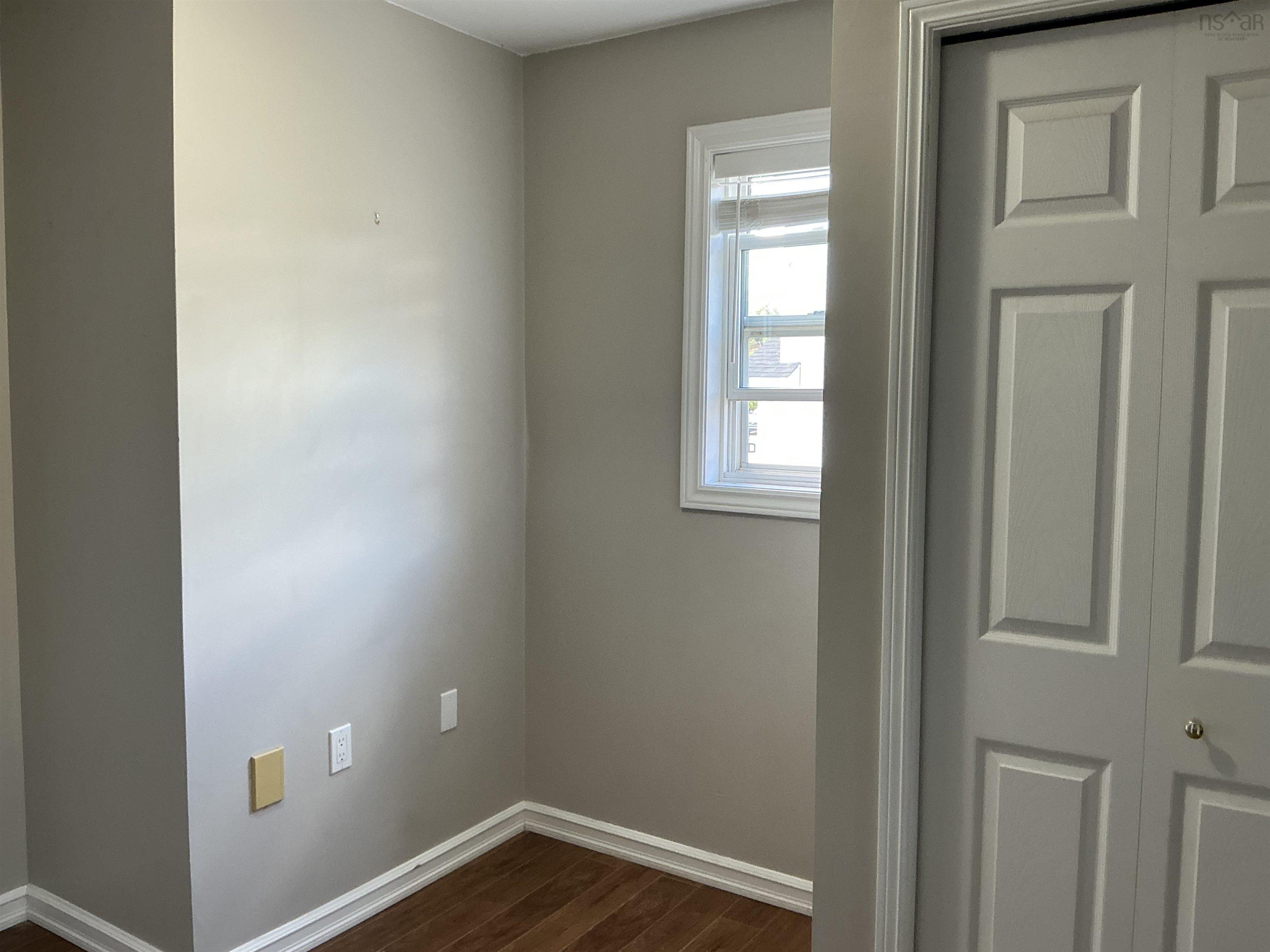 View image 9