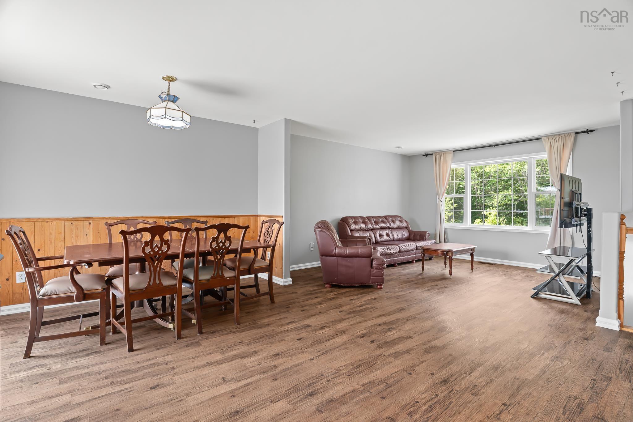 View image 11