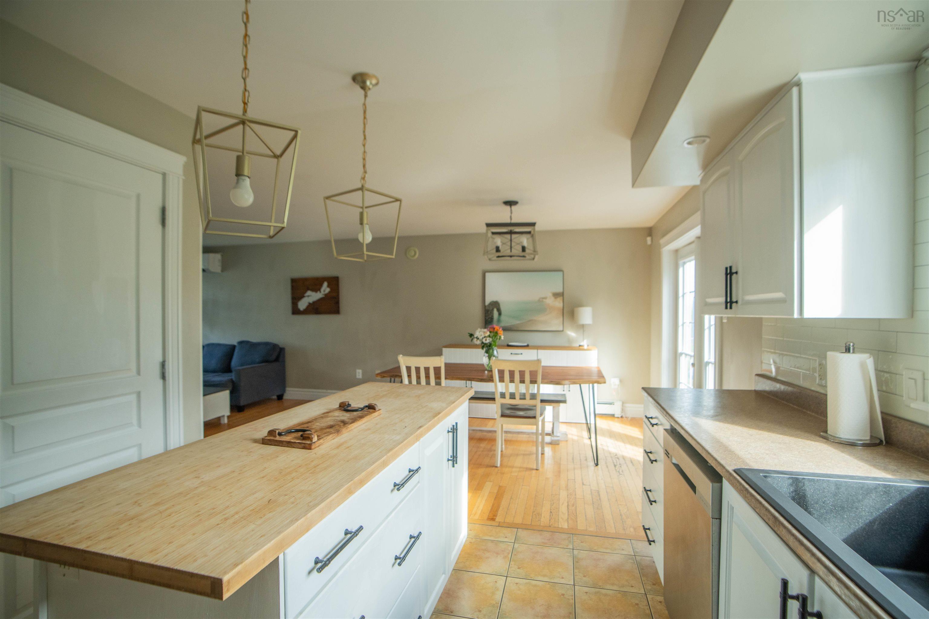 View image 9