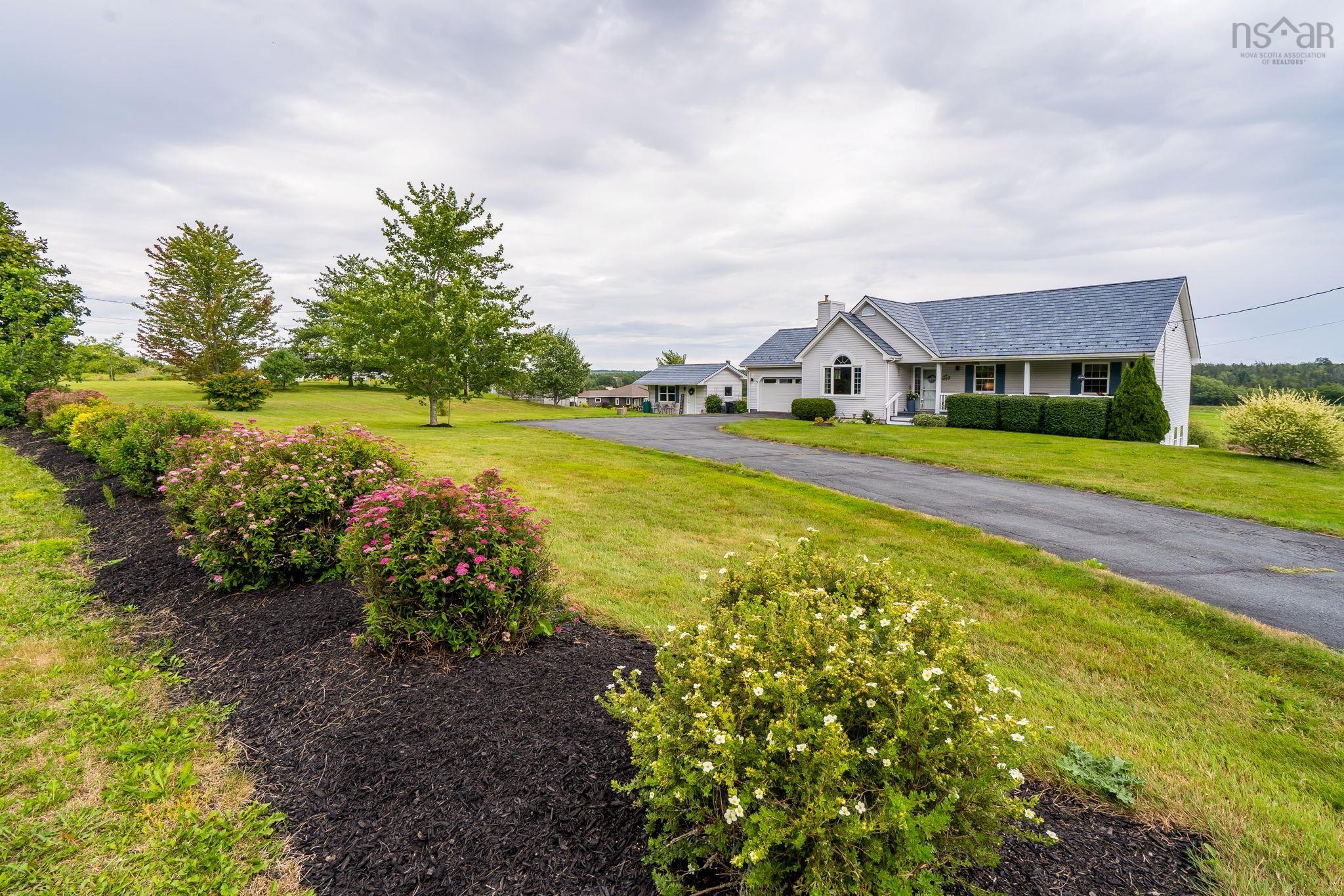 View image 40
