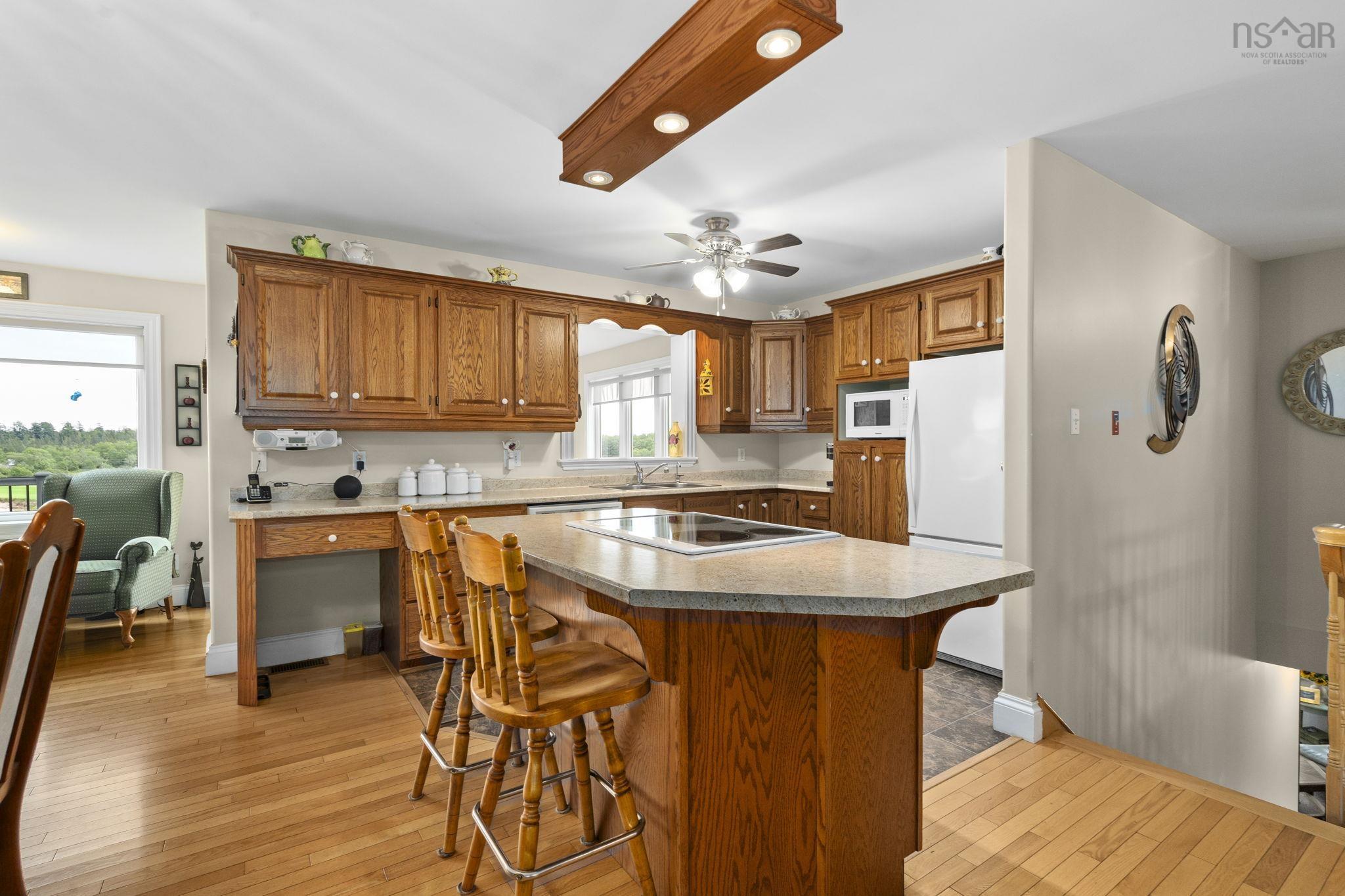 View image 9