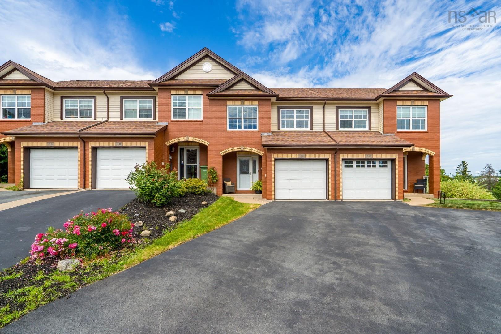 Thumbnail image for 38 Coldstream Run MLS<sup>®</sup> 202620955