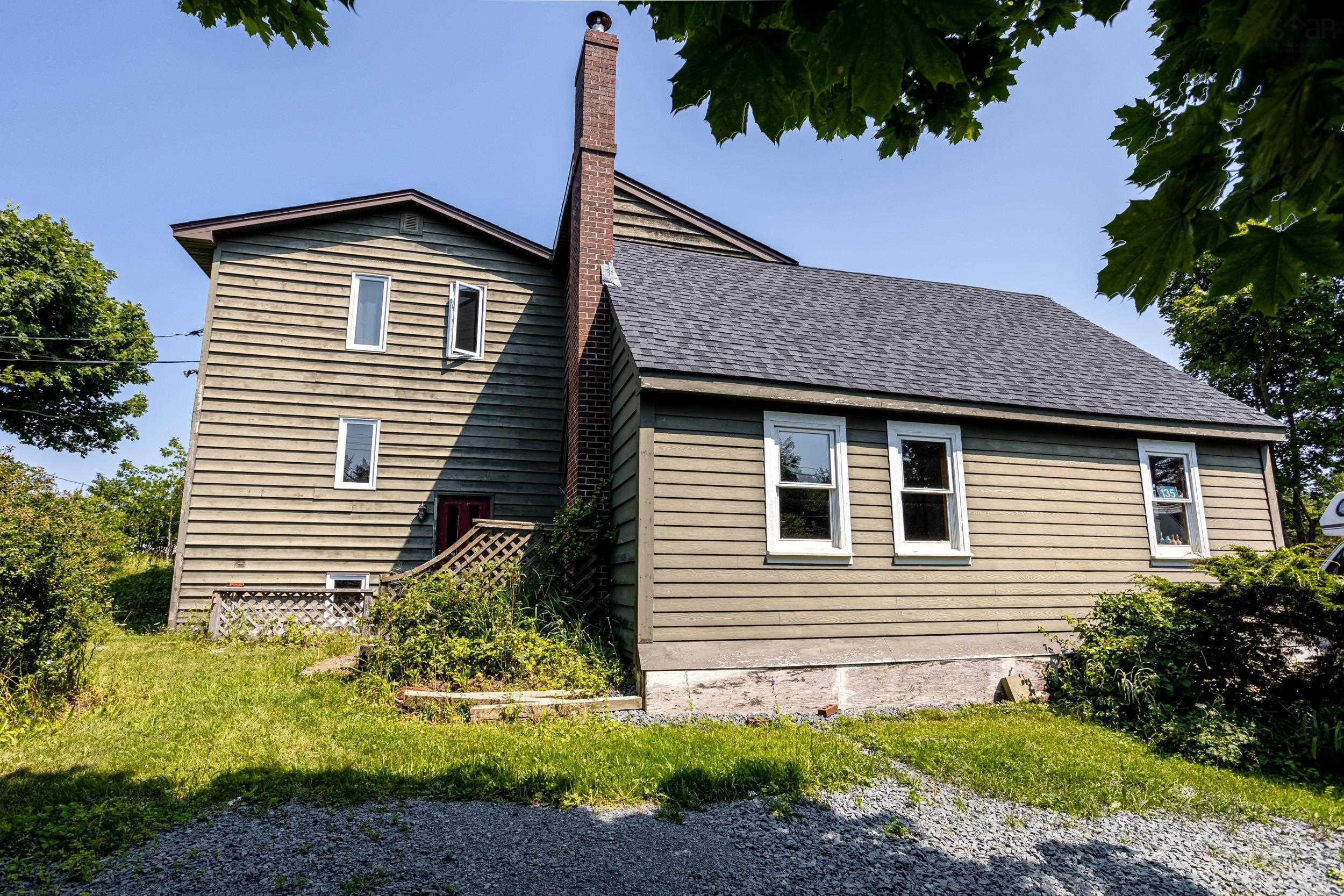Thumbnail image for 135 Village Road MLS<sup>®</sup> 202620957