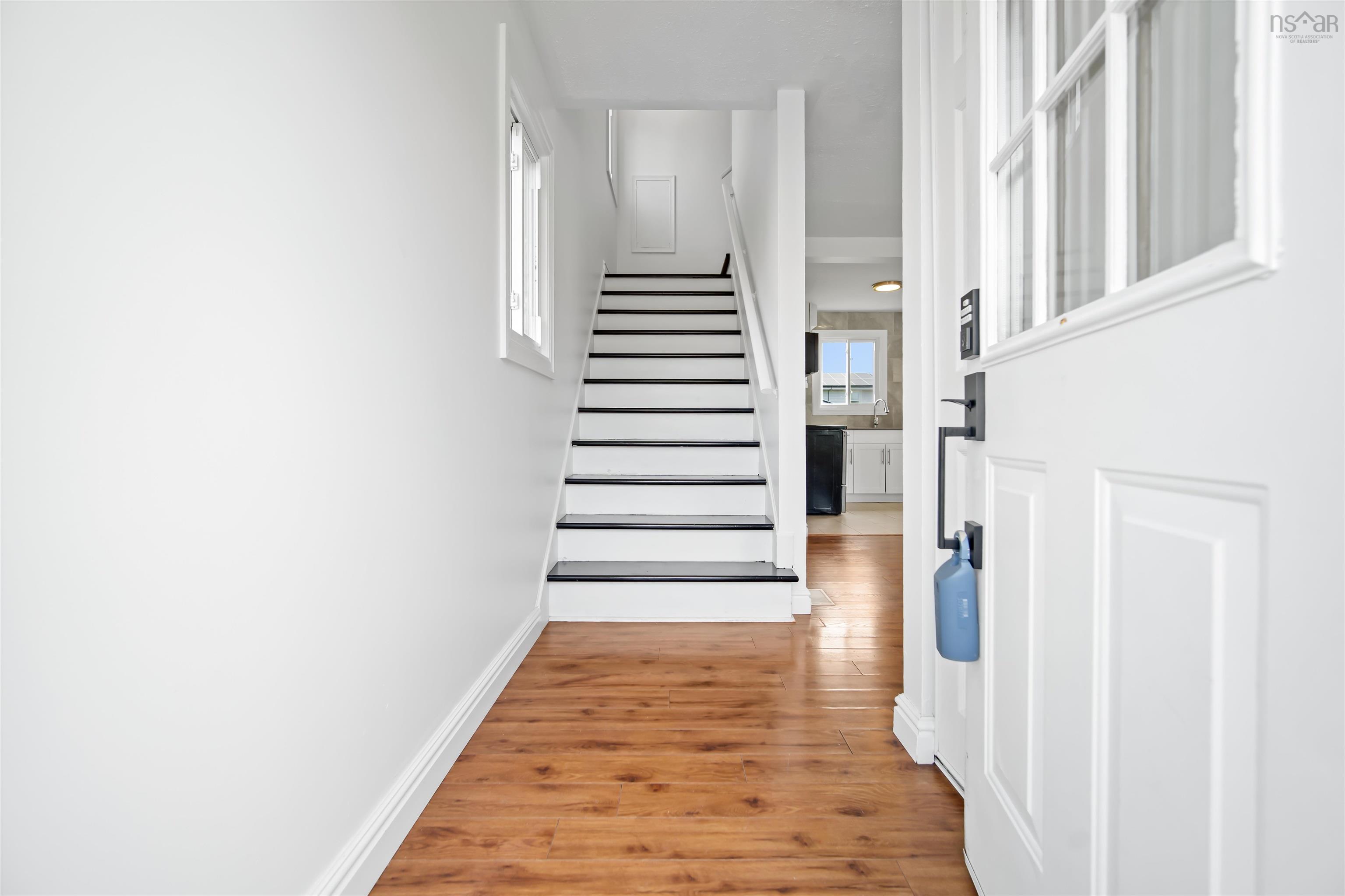 View image 8