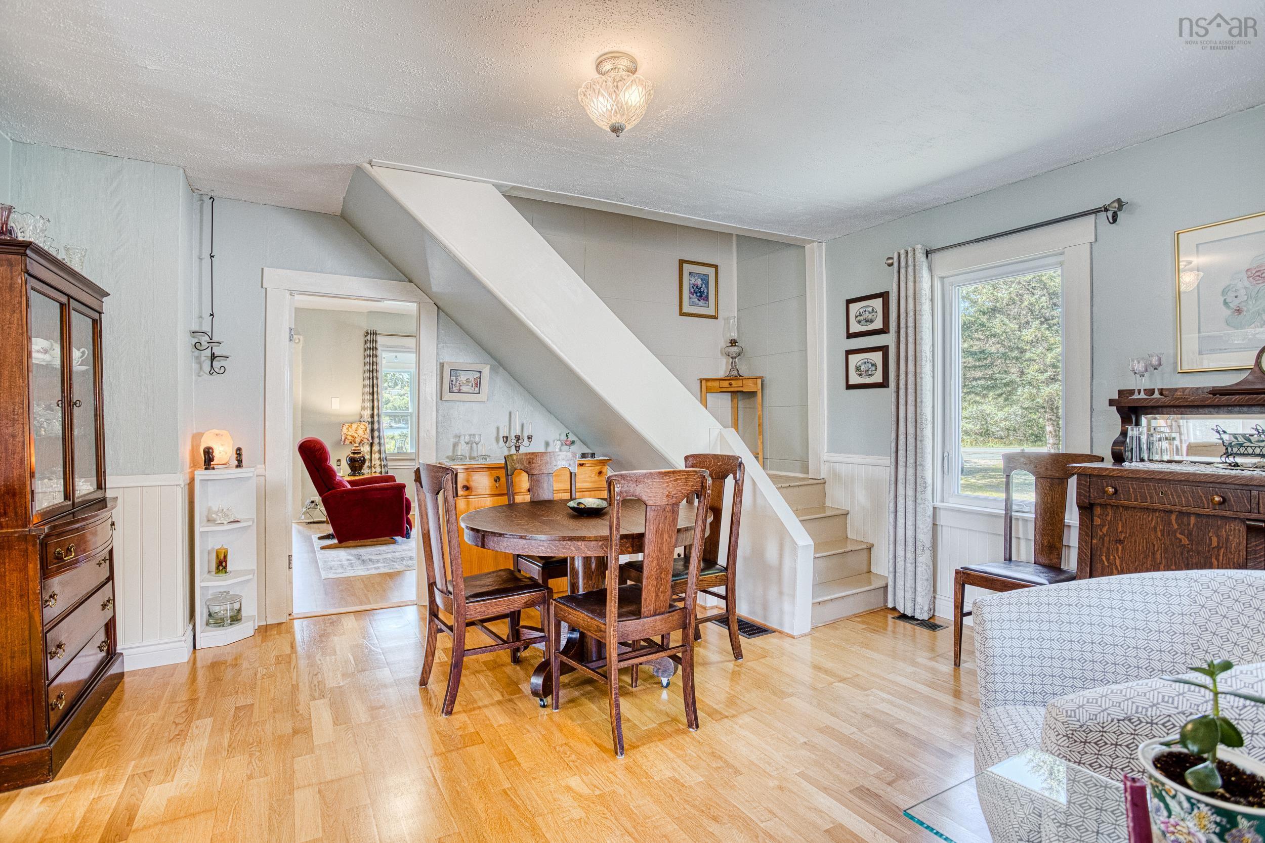 View image 12