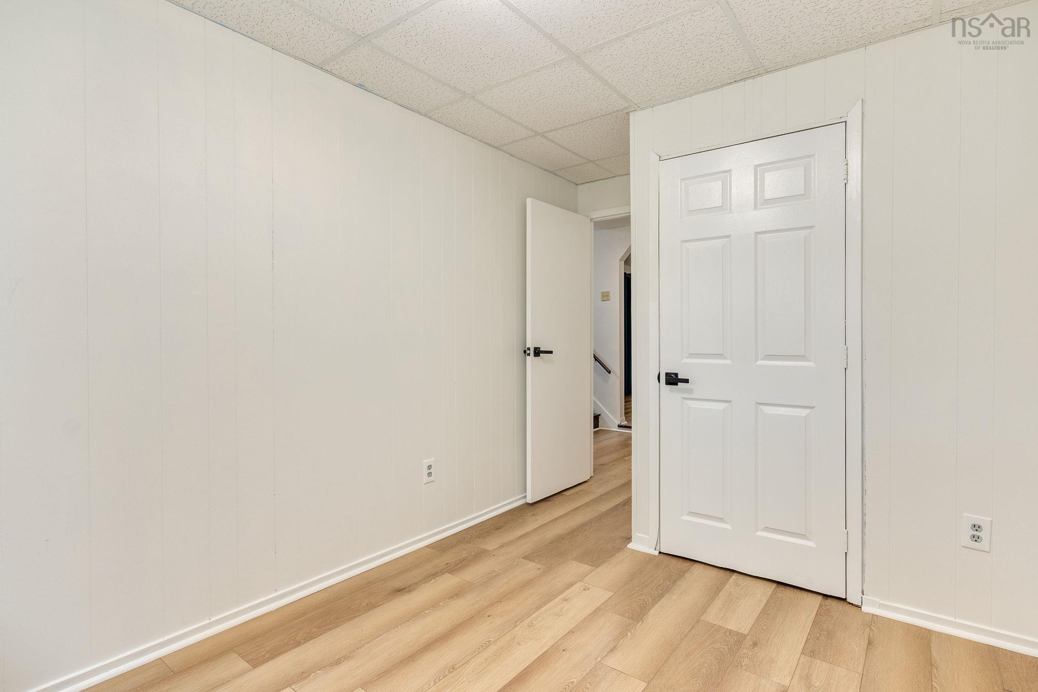 View image 25