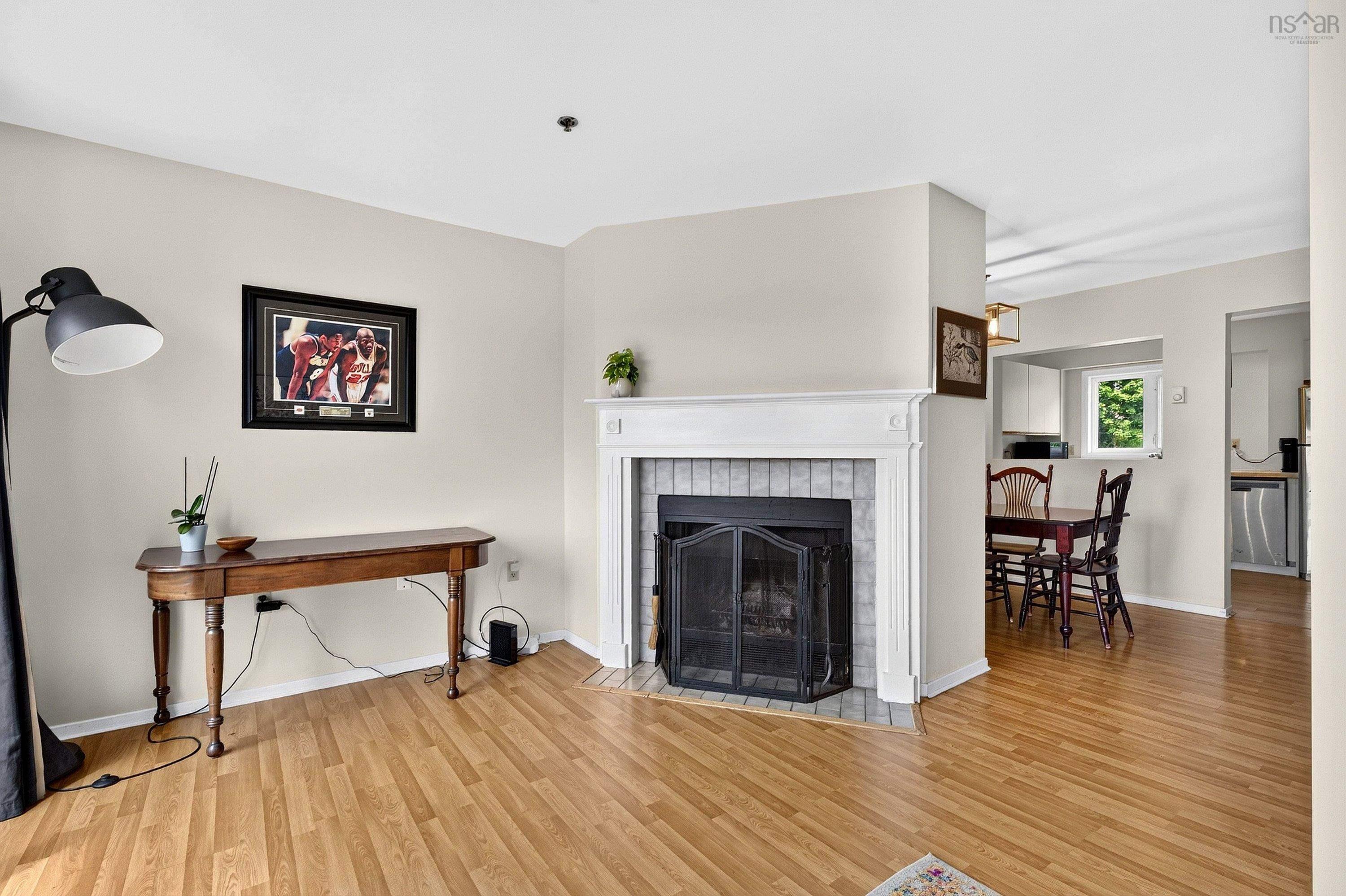 View image 11