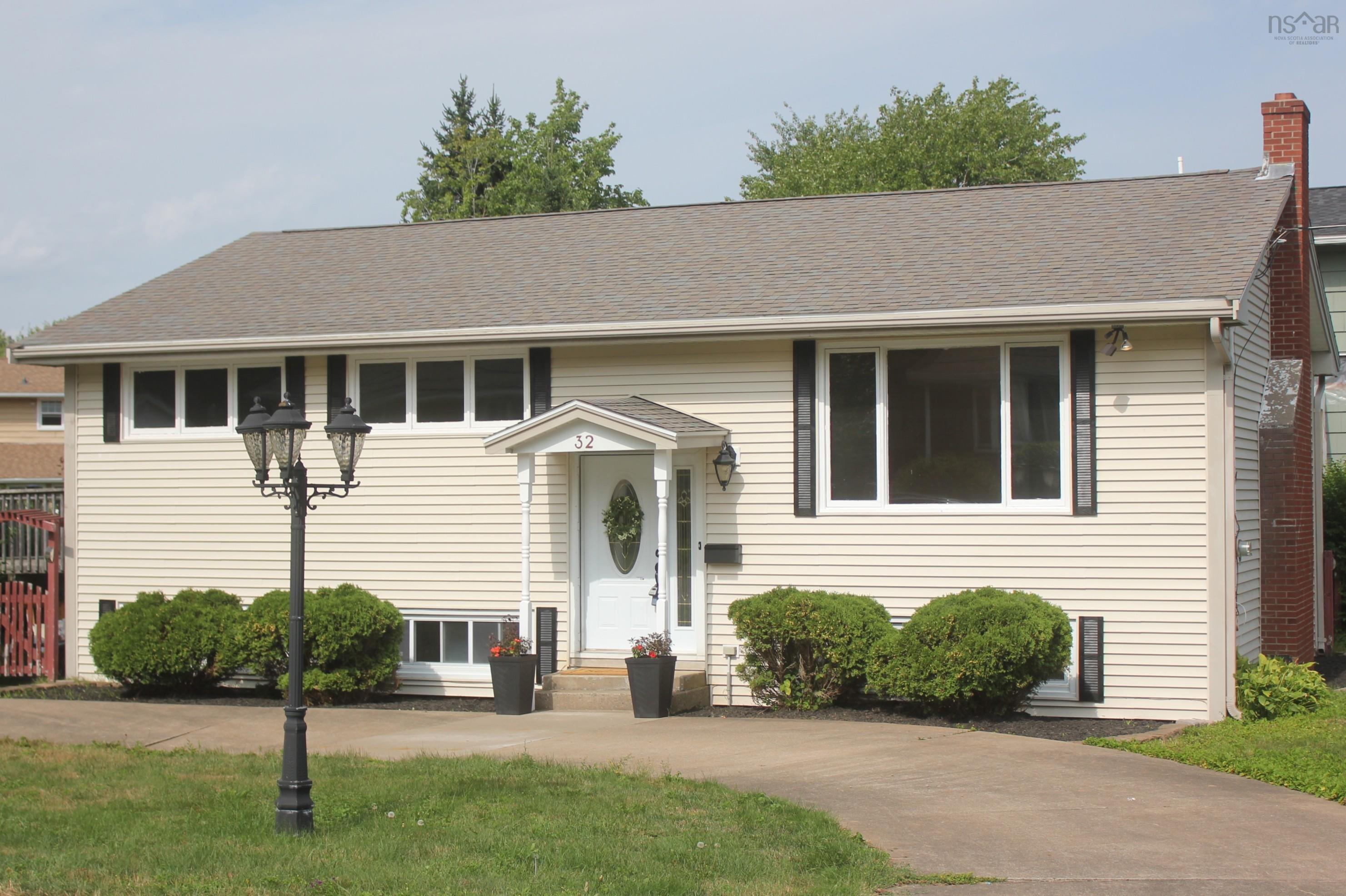 Thumbnail image for 32 Swan Crescent MLS<sup>®</sup> 202621026