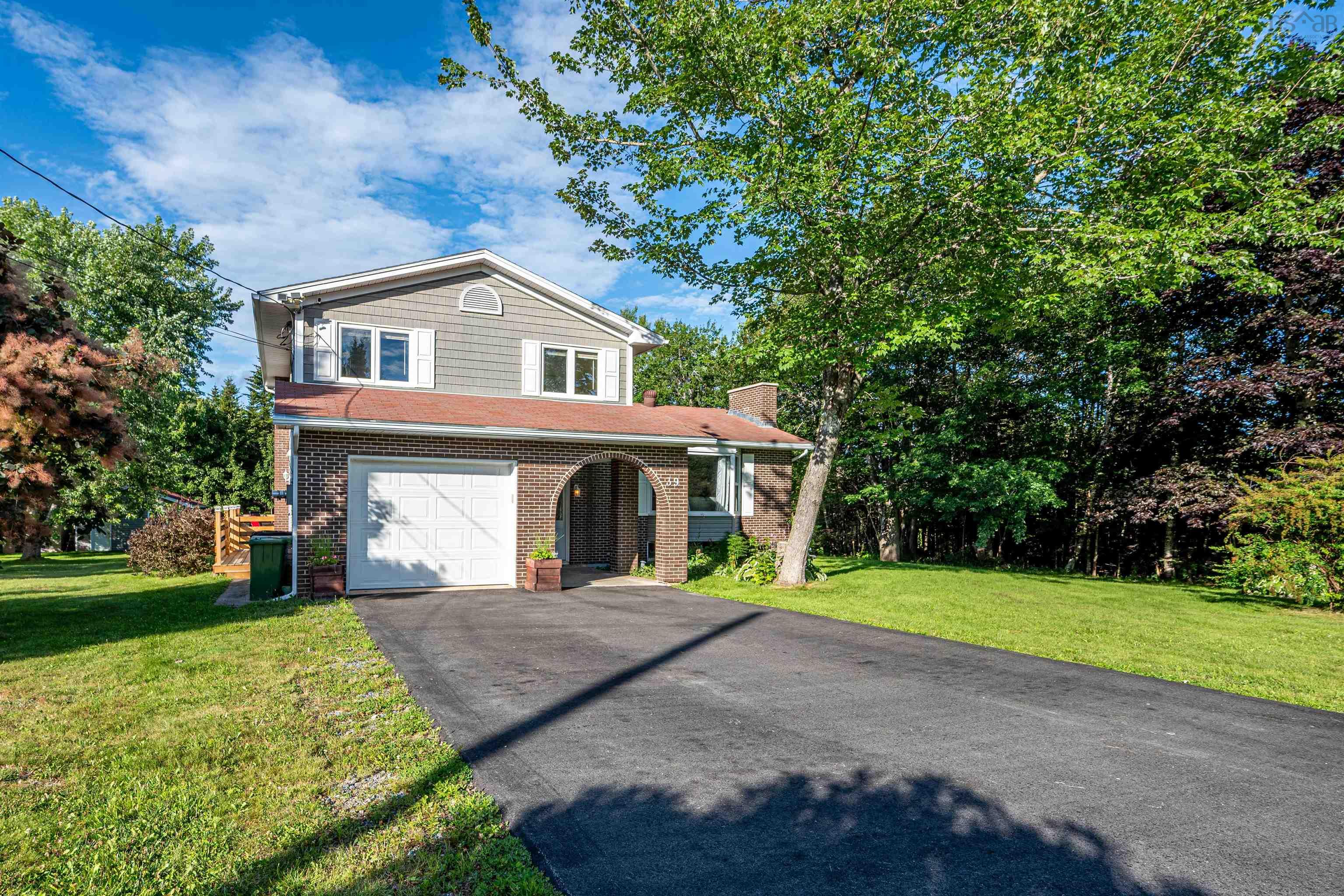 Thumbnail image for 39 Delmerle Drive MLS<sup>®</sup> 202621048
