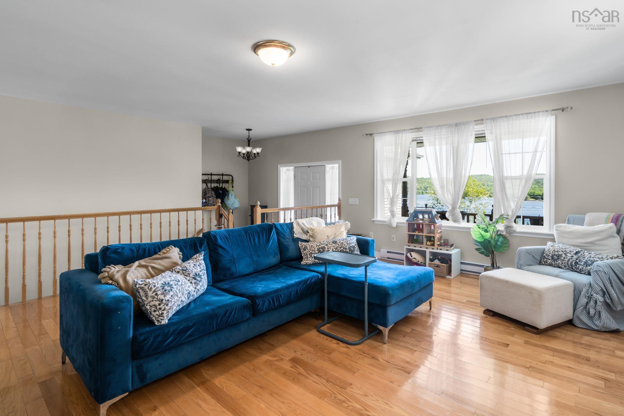 View image 8