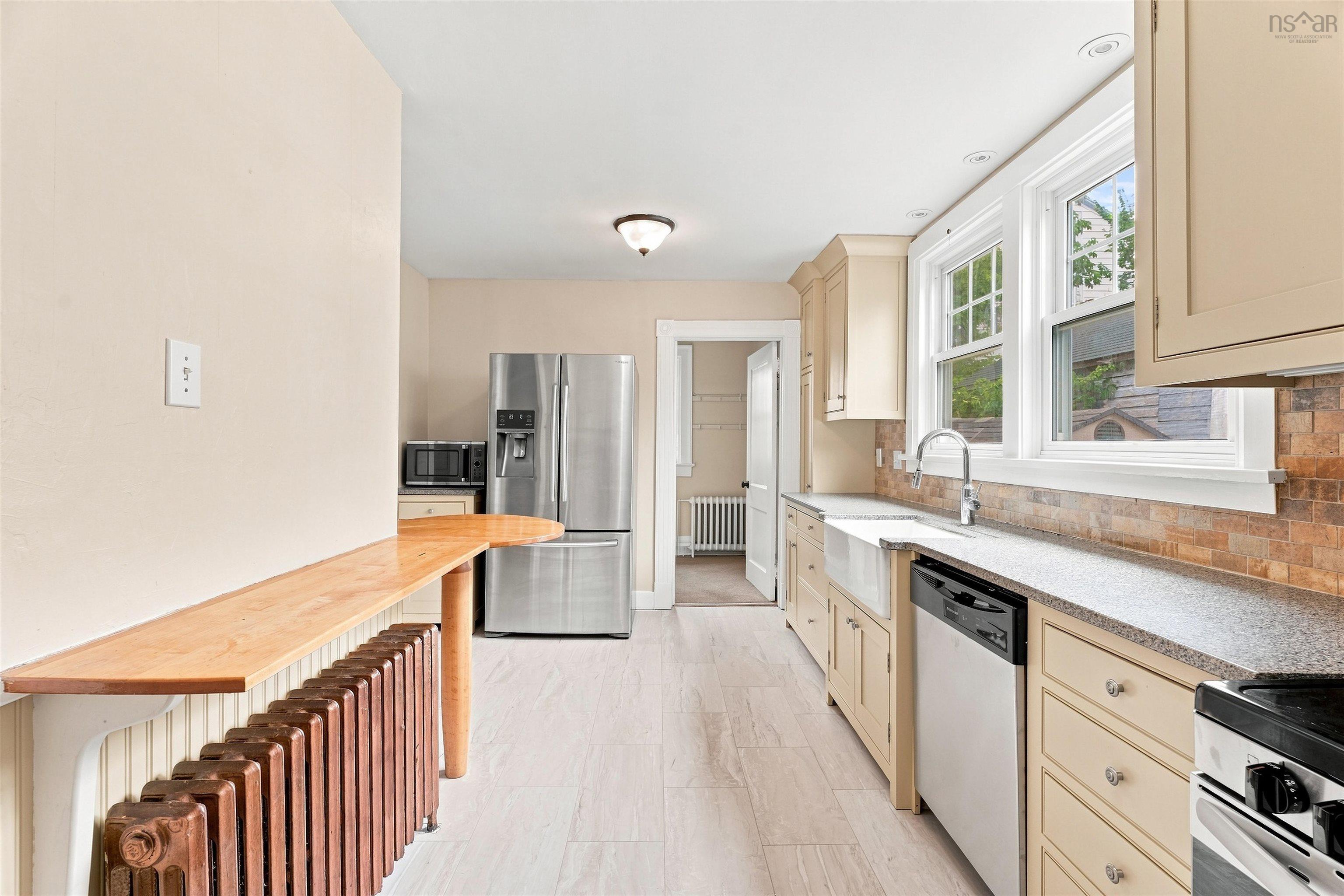 View image 18