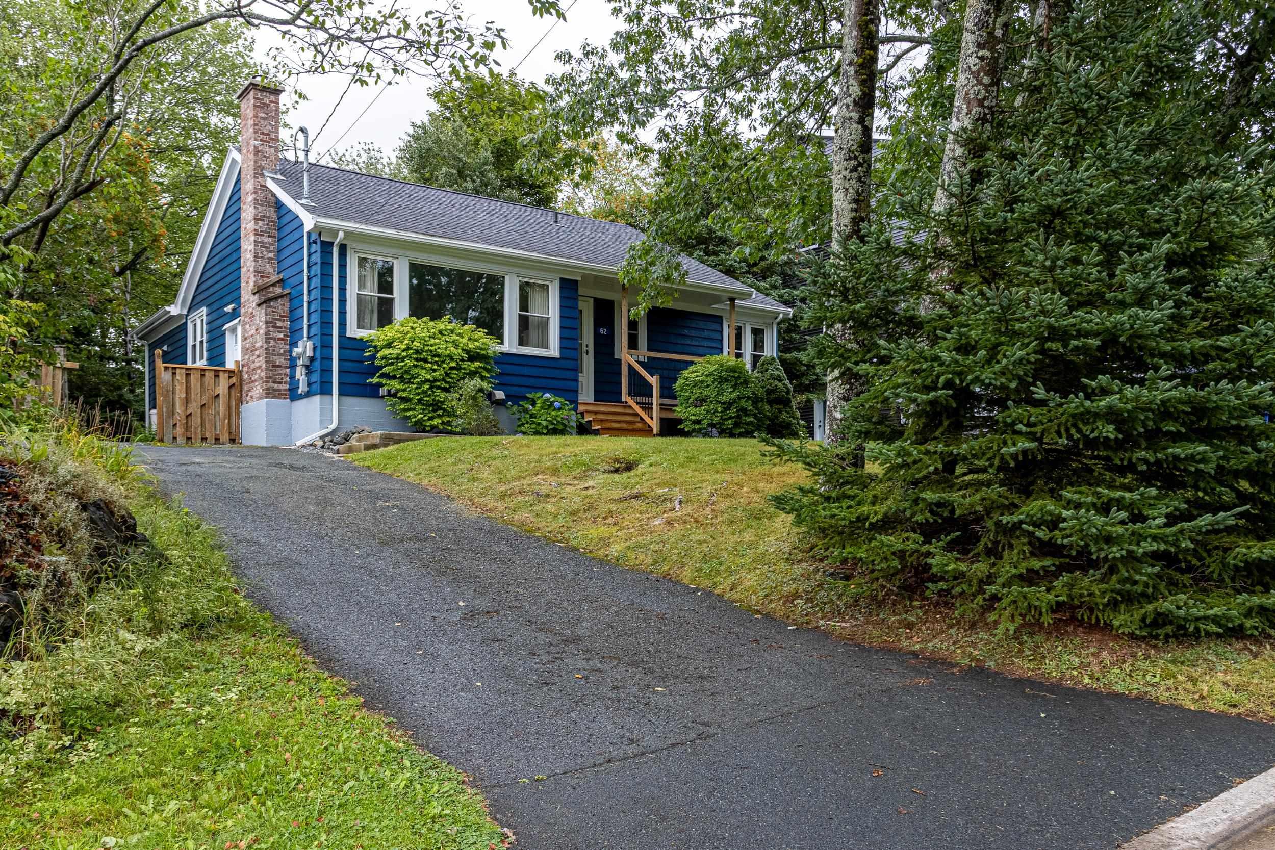 Thumbnail image for 62 Douglas Crescent MLS<sup>®</sup> 202621125